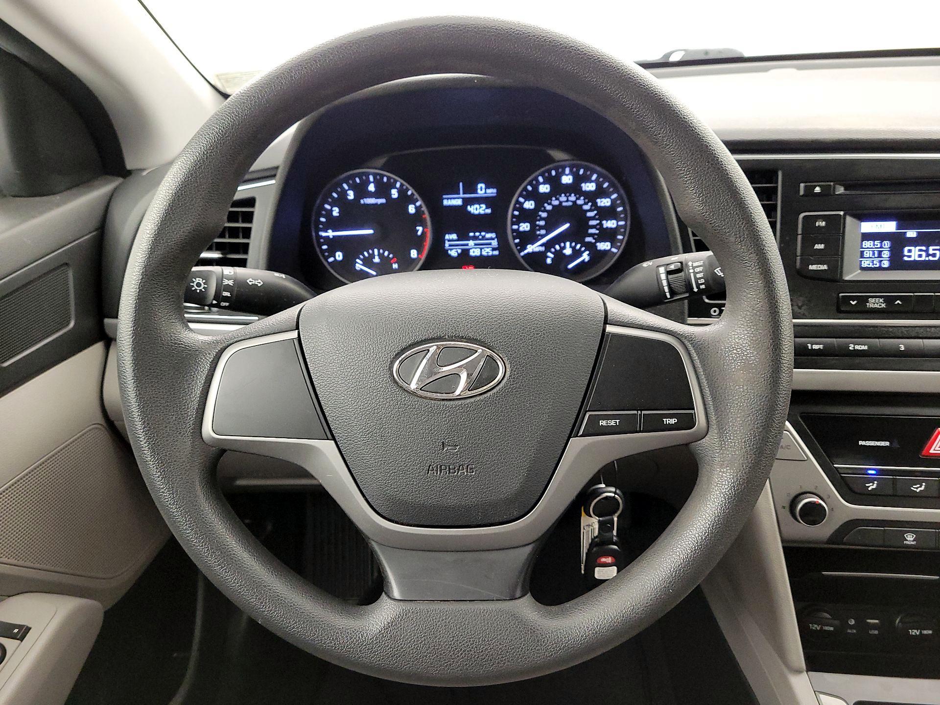 Thumbnail: 2018 Hyundai Elantra - 10