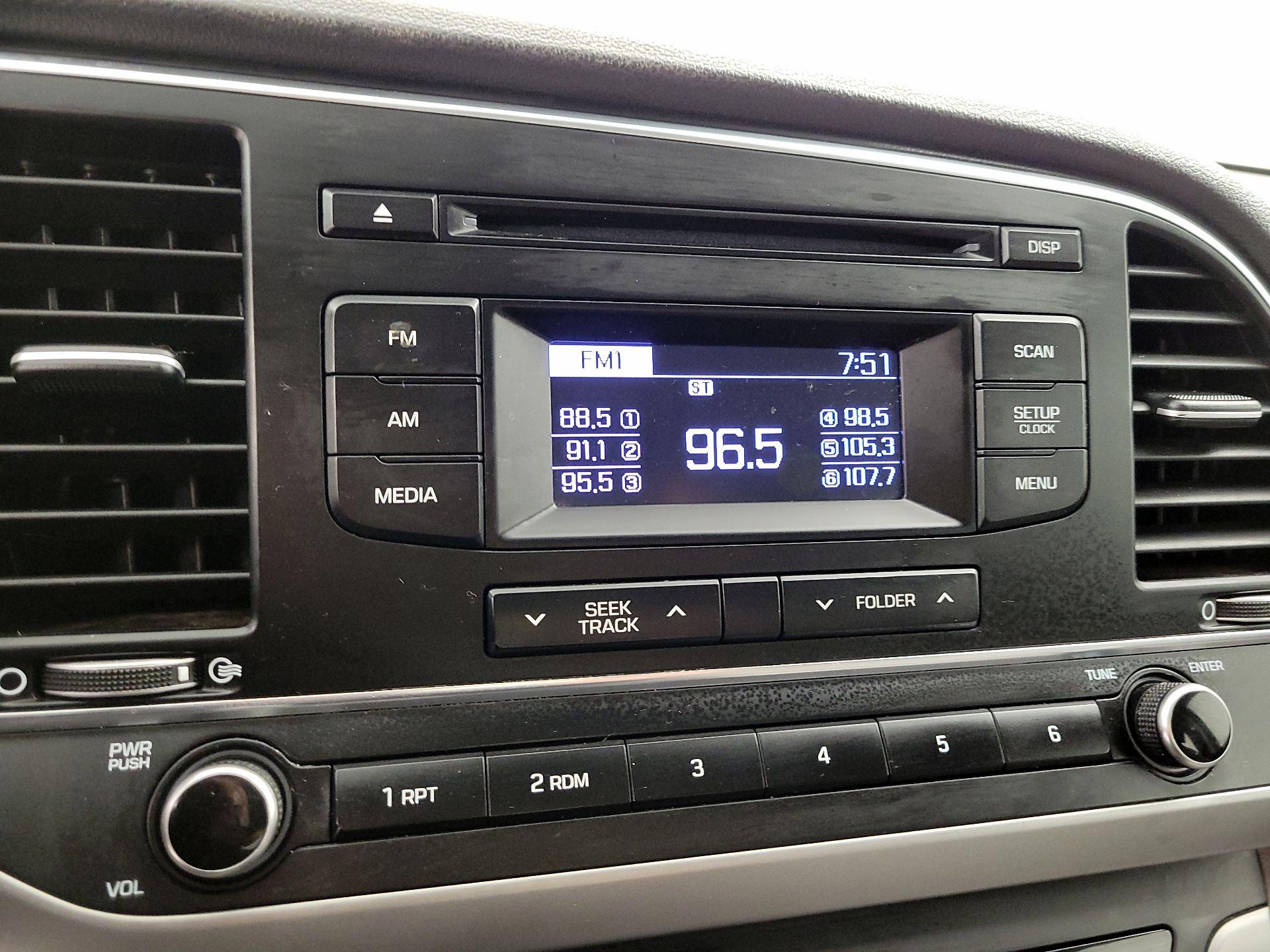 Thumbnail: 2018 Hyundai Elantra - 14