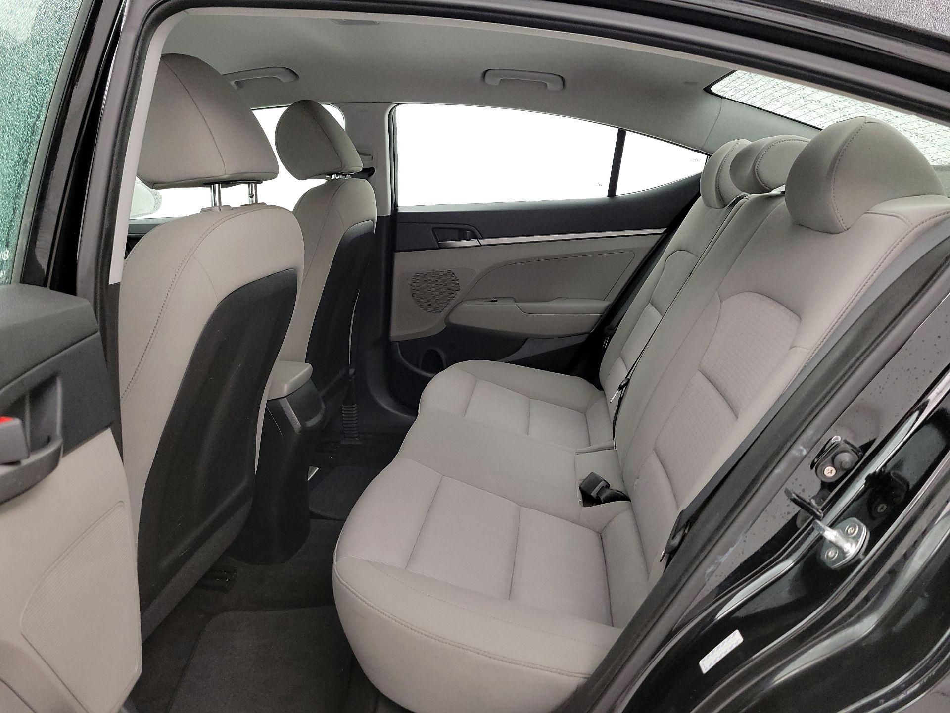 Thumbnail: 2018 Hyundai Elantra - 18