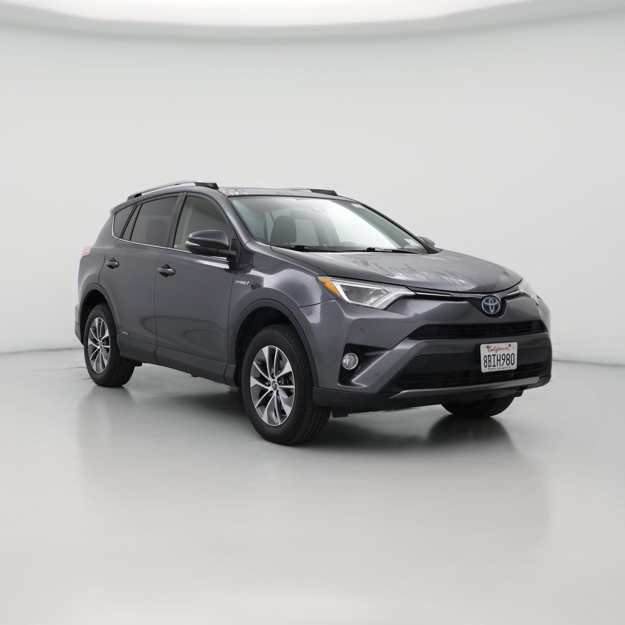 Thumbnail: 2017 Toyota RAV4 - 1