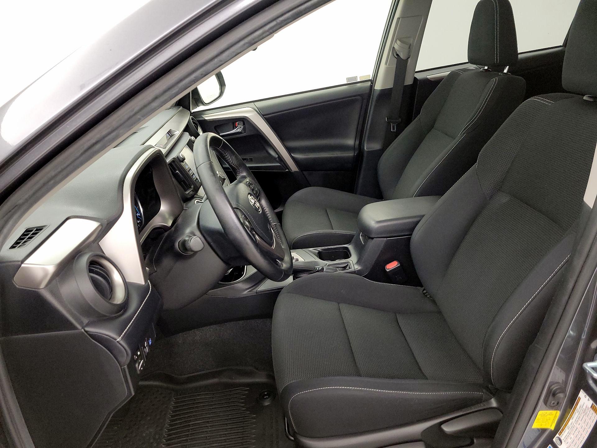 Thumbnail: 2017 Toyota RAV4 - 11