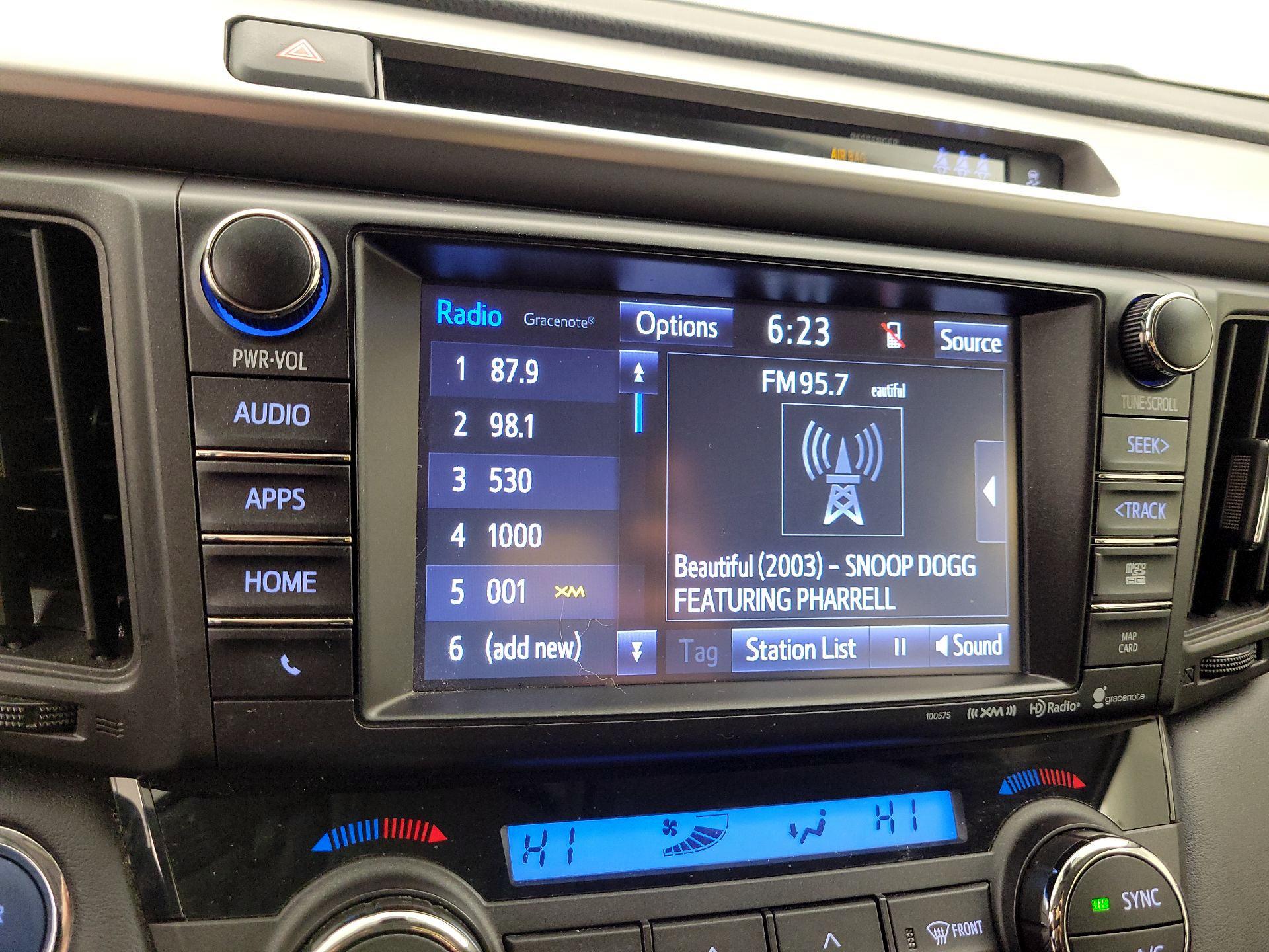 Thumbnail: 2017 Toyota RAV4 - 15