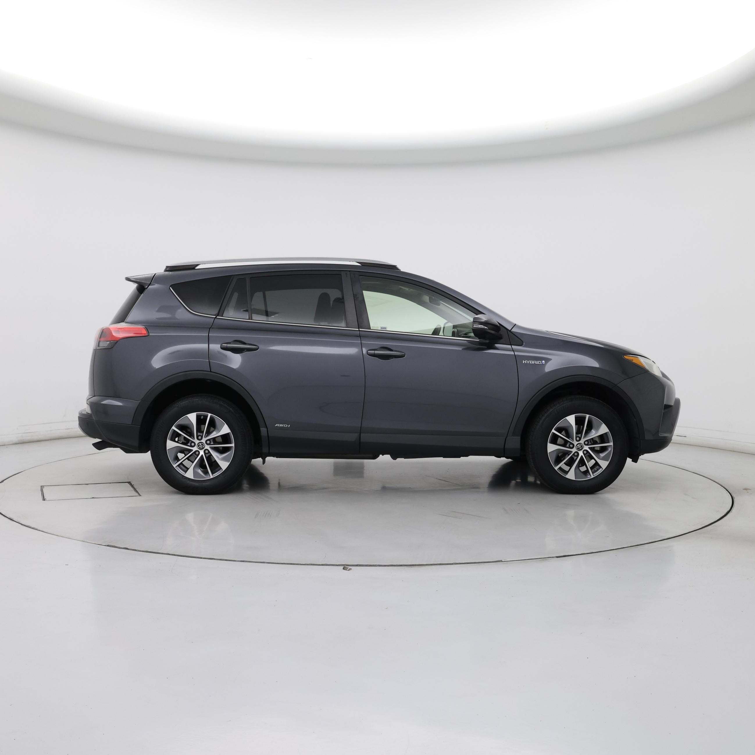 Thumbnail: 2017 Toyota RAV4 - 7