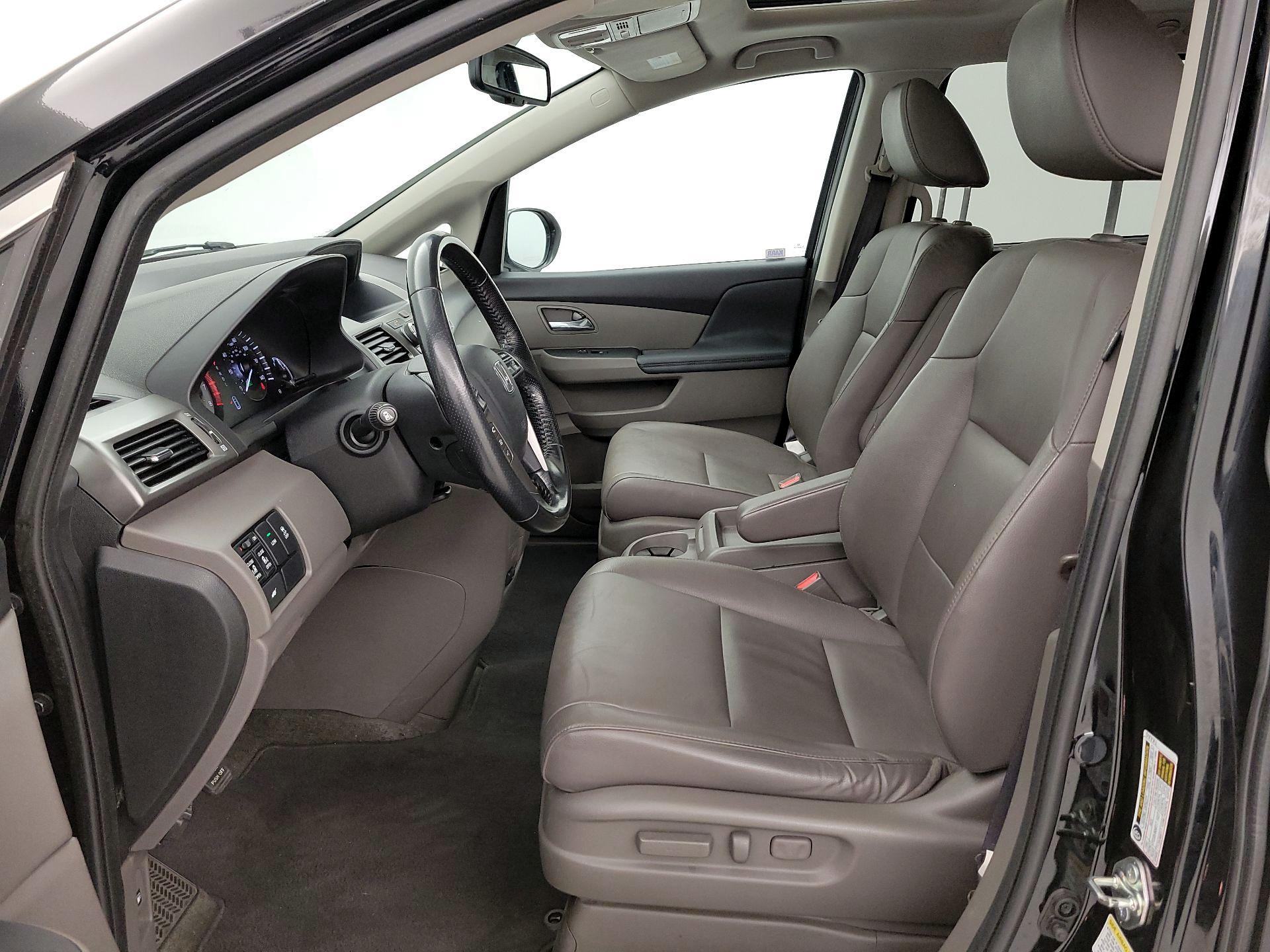 Thumbnail: 2016 Honda Odyssey - 11