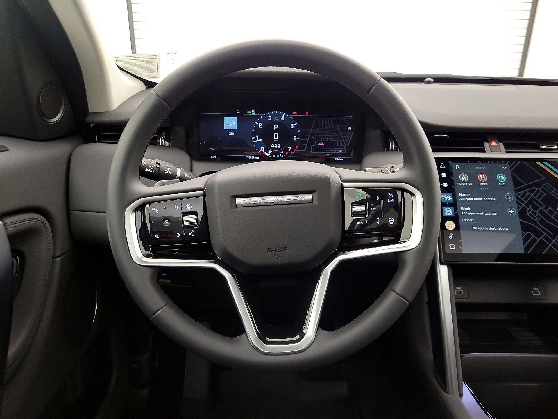 Thumbnail: 2024 Land Rover Discovery Sport - 10