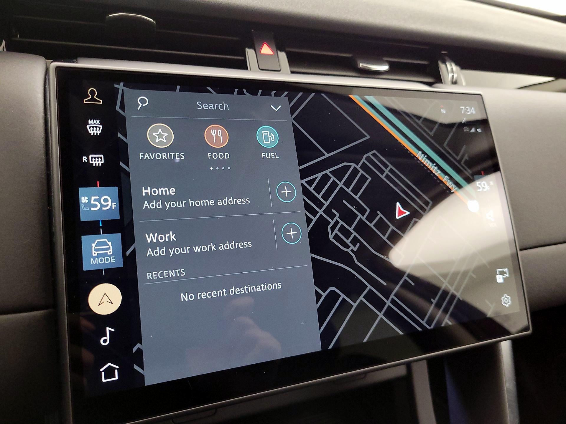 Thumbnail: 2024 Land Rover Discovery Sport - 14