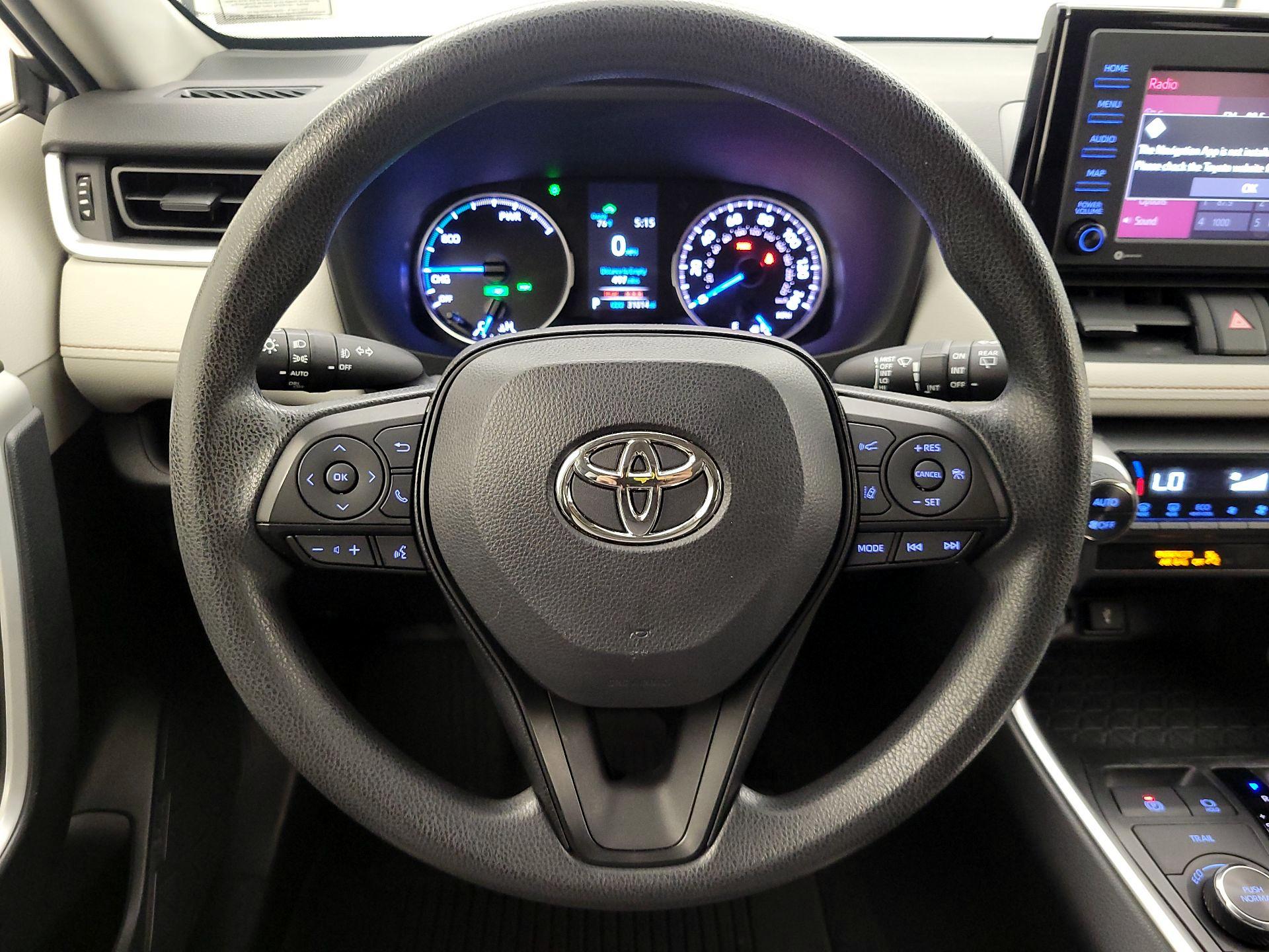 Thumbnail: 2021 Toyota RAV4 - 10