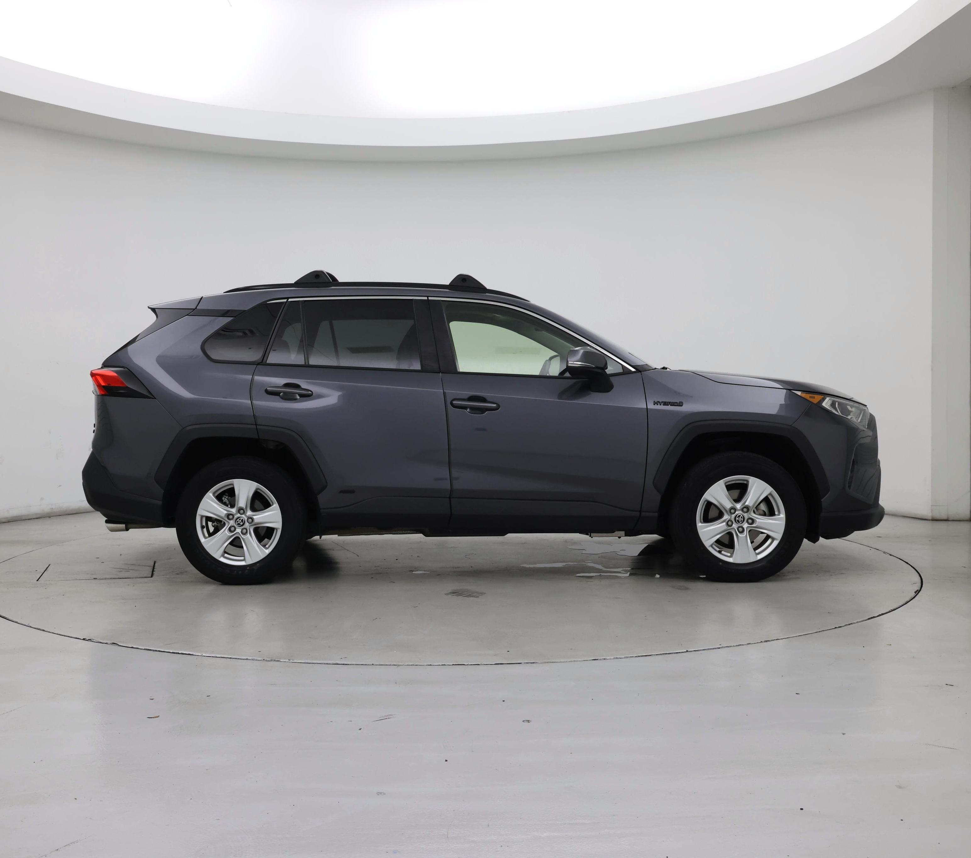 Thumbnail: 2021 Toyota RAV4 - 7