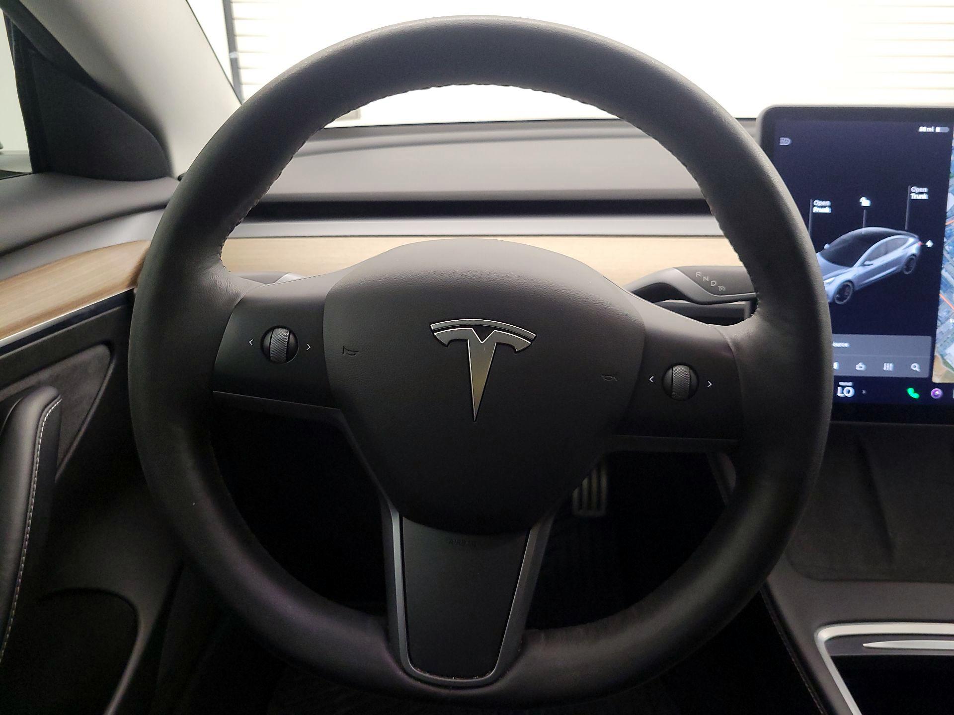 Thumbnail: 2021 Tesla Model 3 - 10