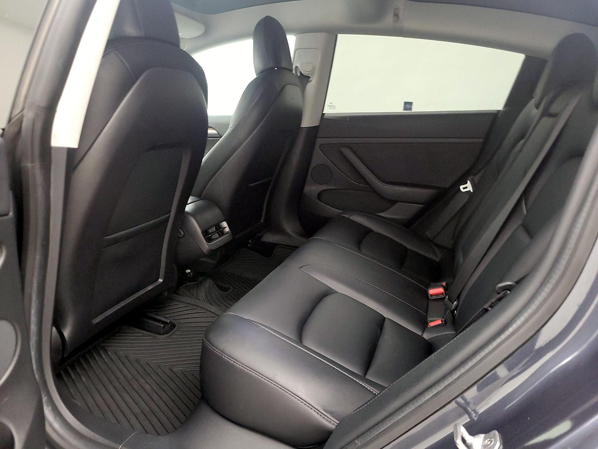 Thumbnail: 2021 Tesla Model 3 - 20