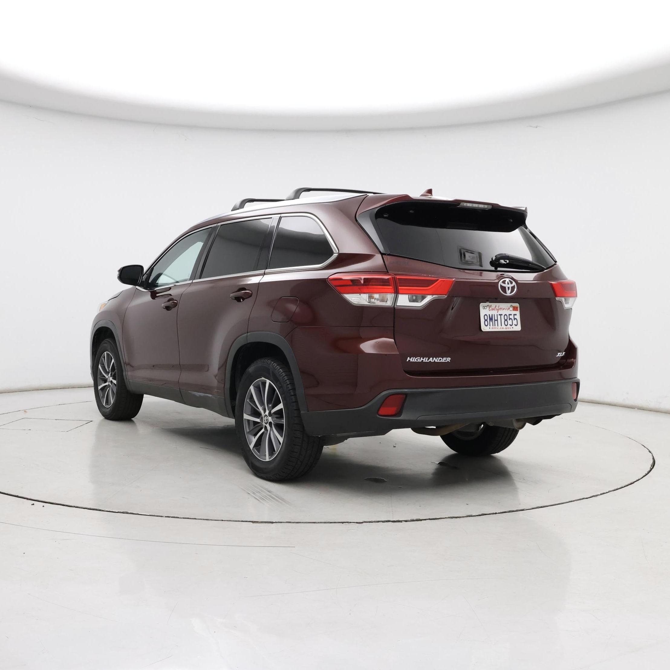 Thumbnail: 2019 Toyota Highlander - 2