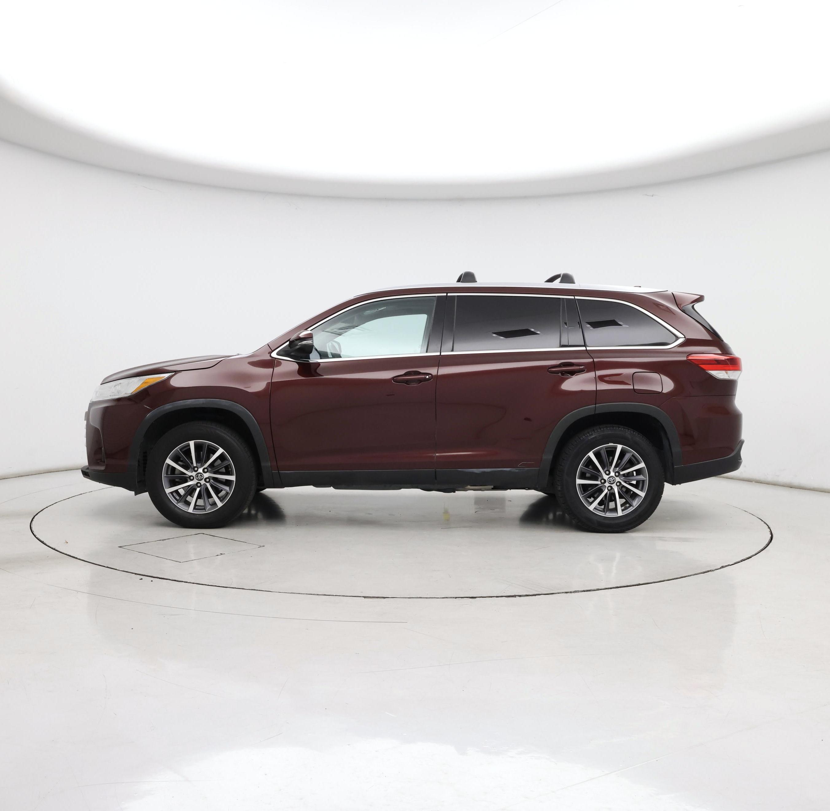 Thumbnail: 2019 Toyota Highlander - 3