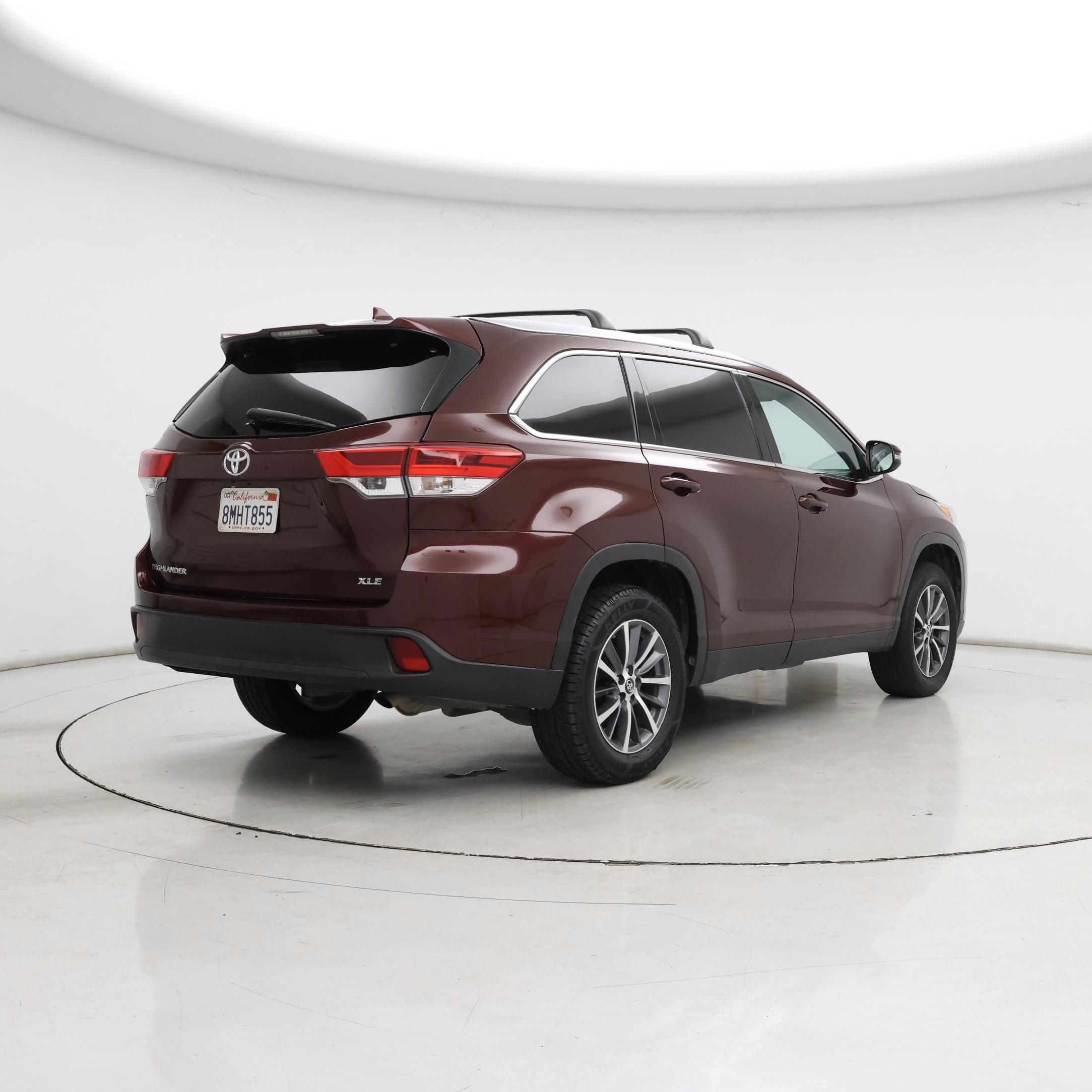 Thumbnail: 2019 Toyota Highlander - 8