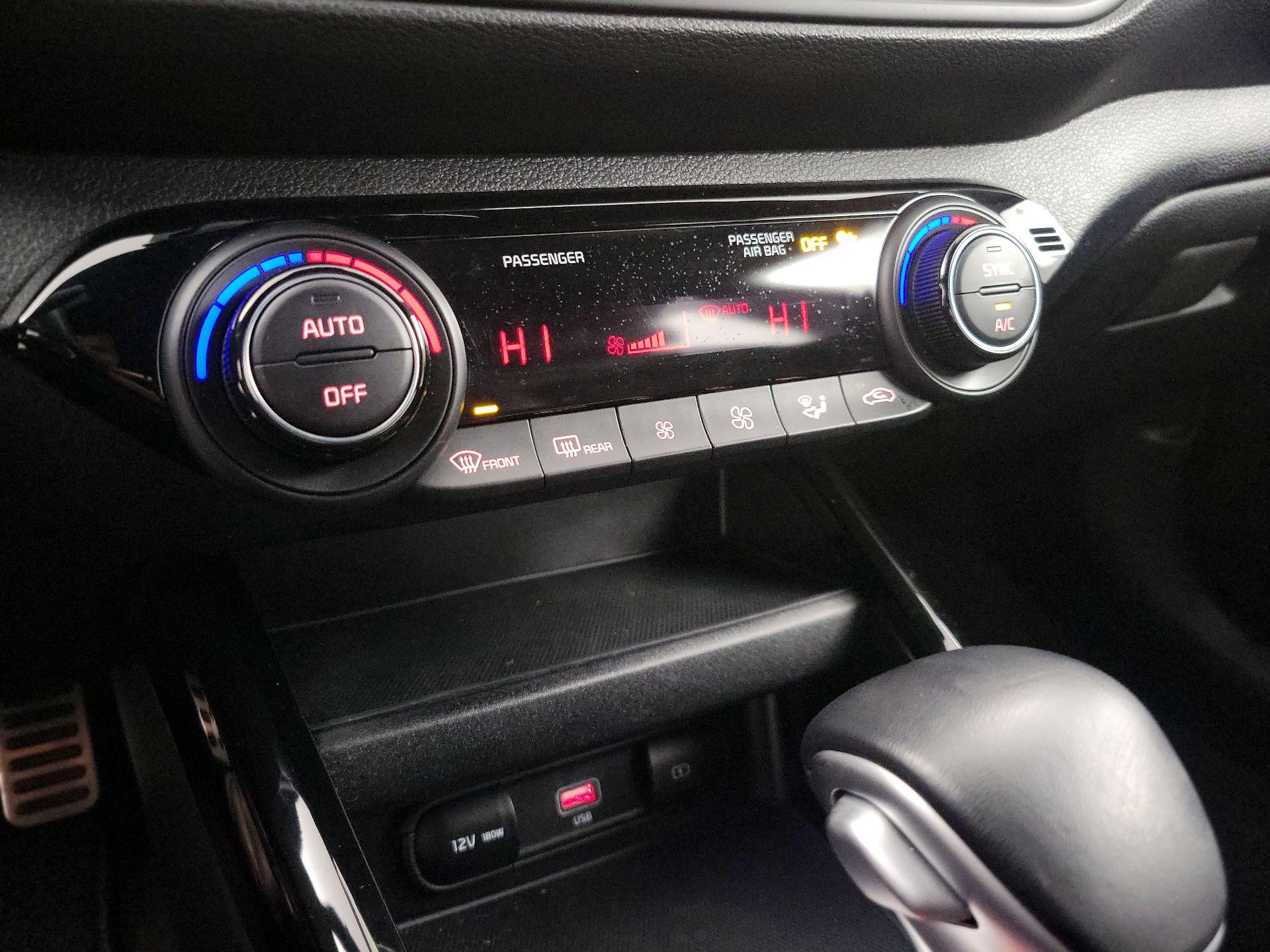 Thumbnail: 2024 Kia Forte - 17