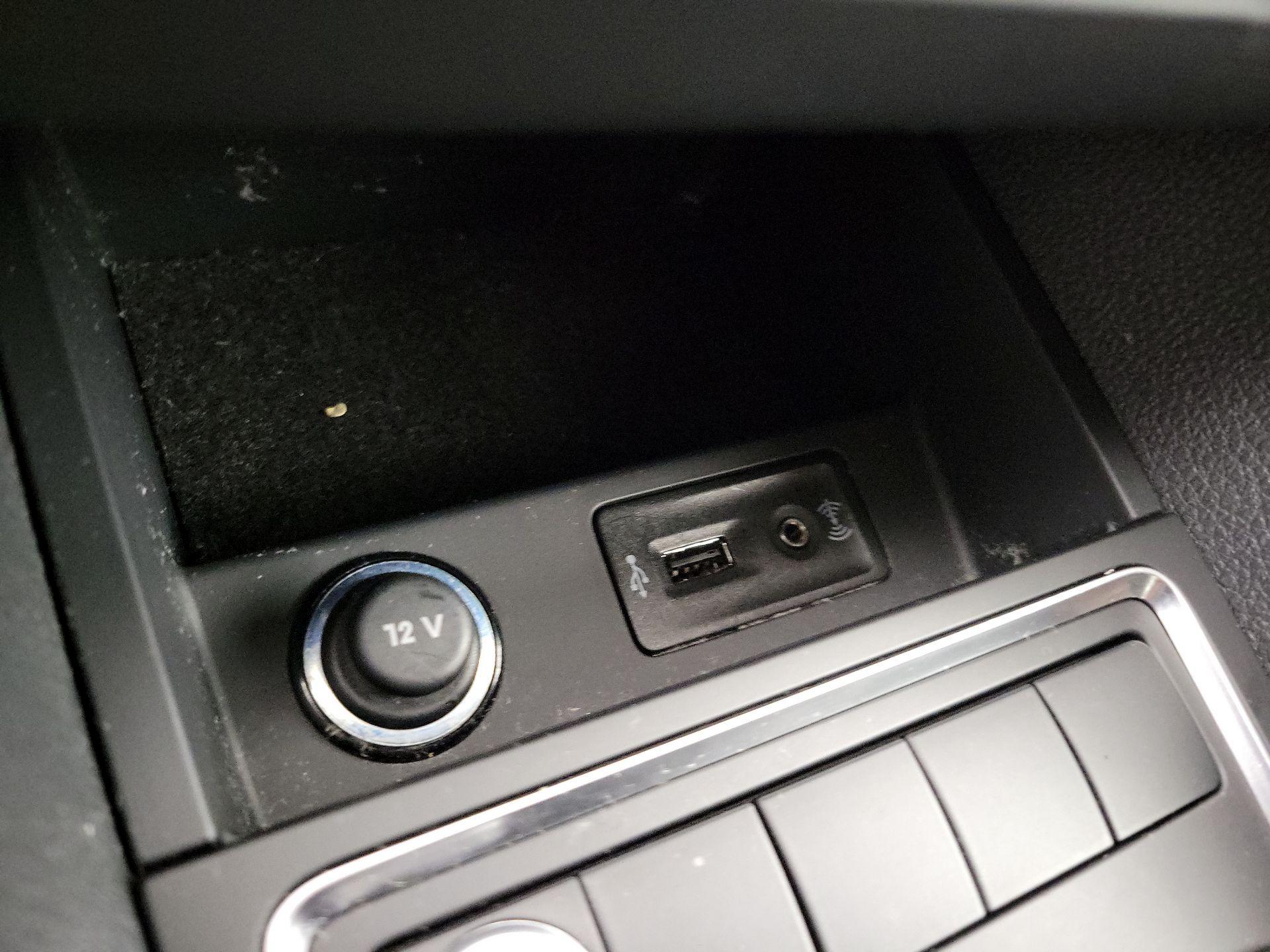 Thumbnail: 2016 Volkswagen Jetta - 18