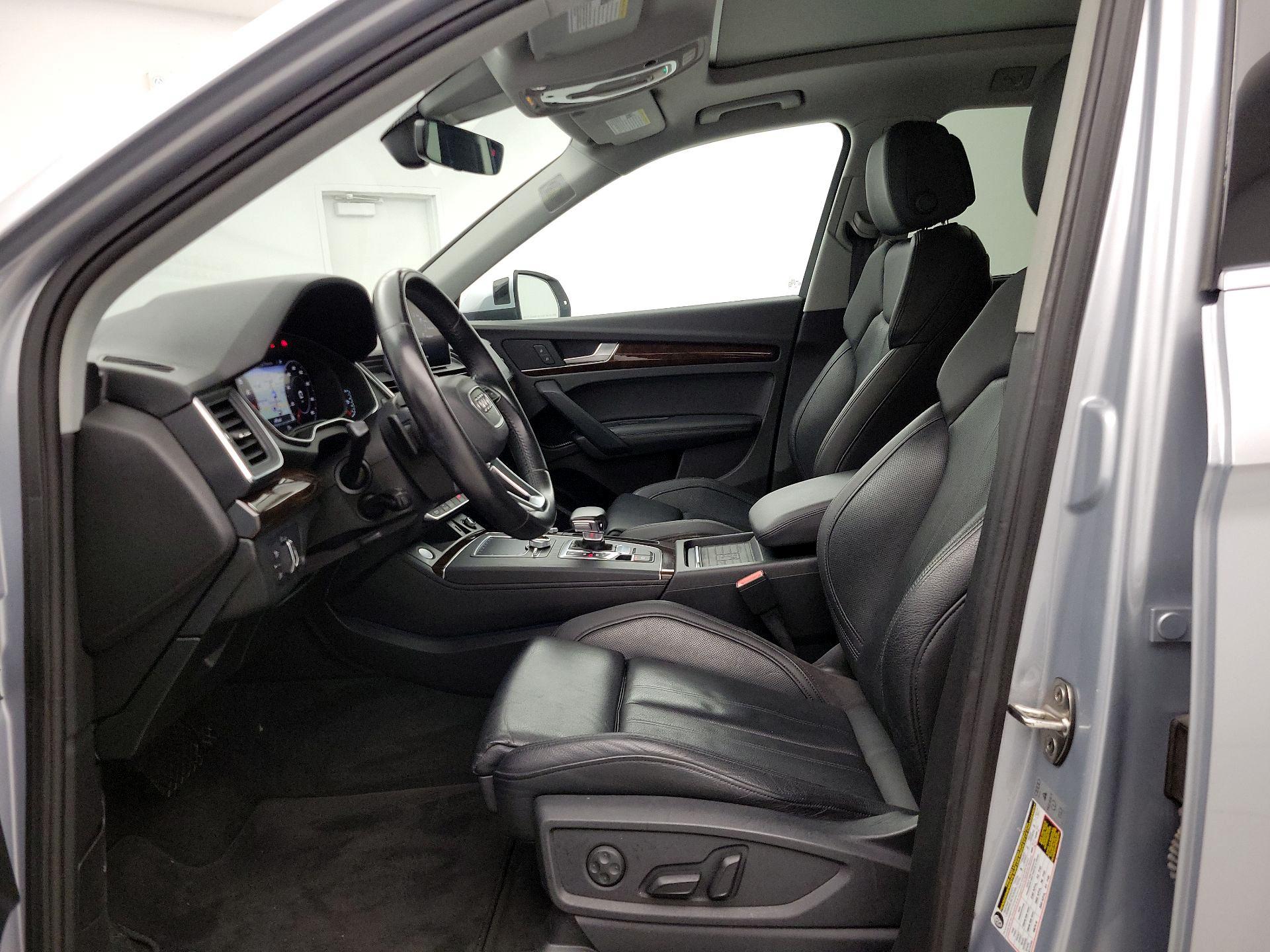 Thumbnail: 2019 Audi Q5 - 11