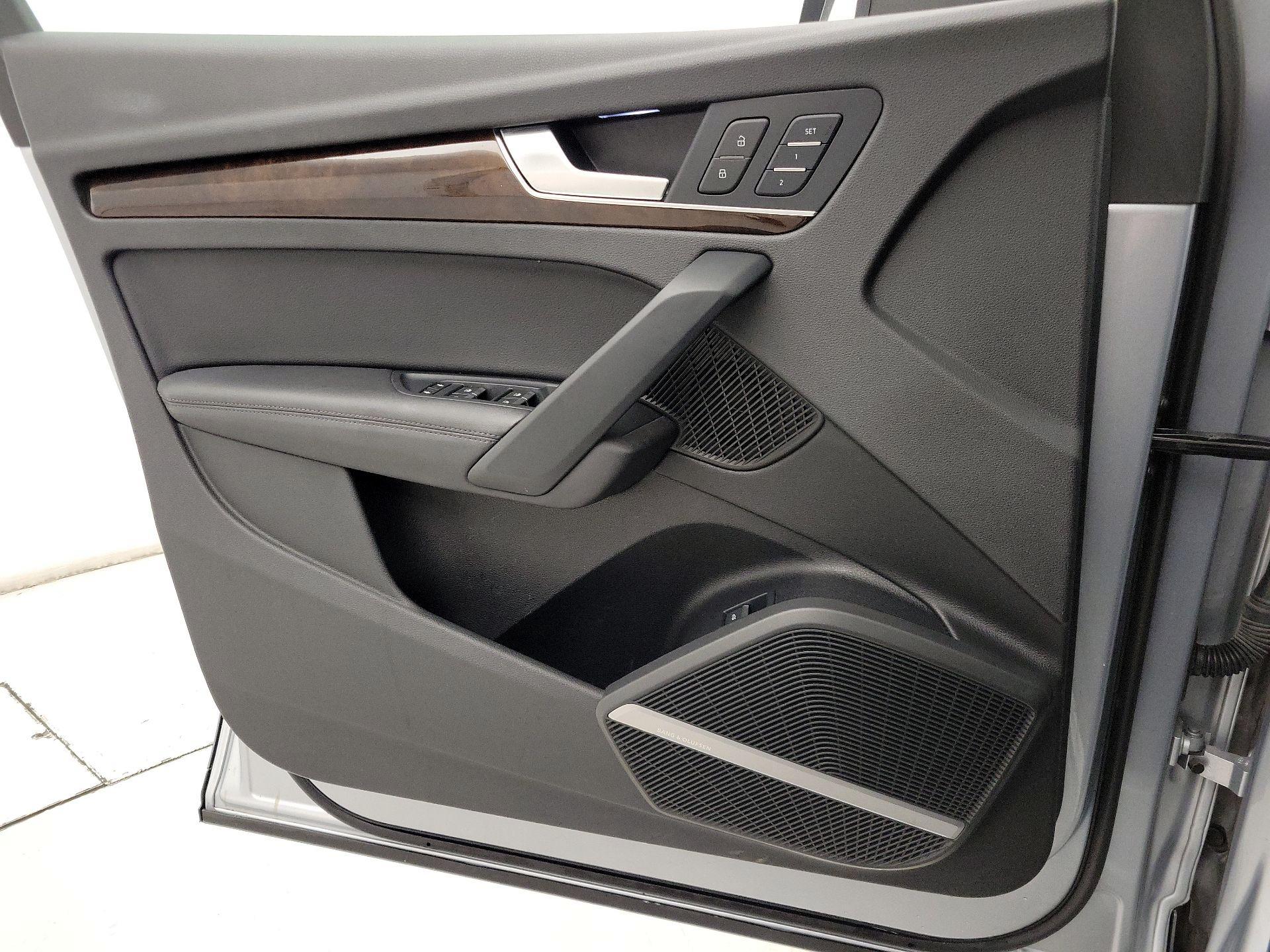 Thumbnail: 2019 Audi Q5 - 12