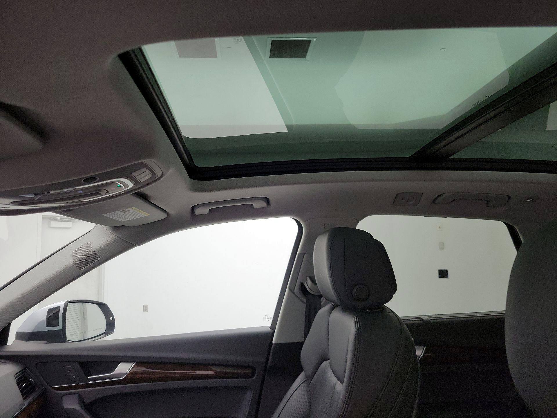 Thumbnail: 2019 Audi Q5 - 20