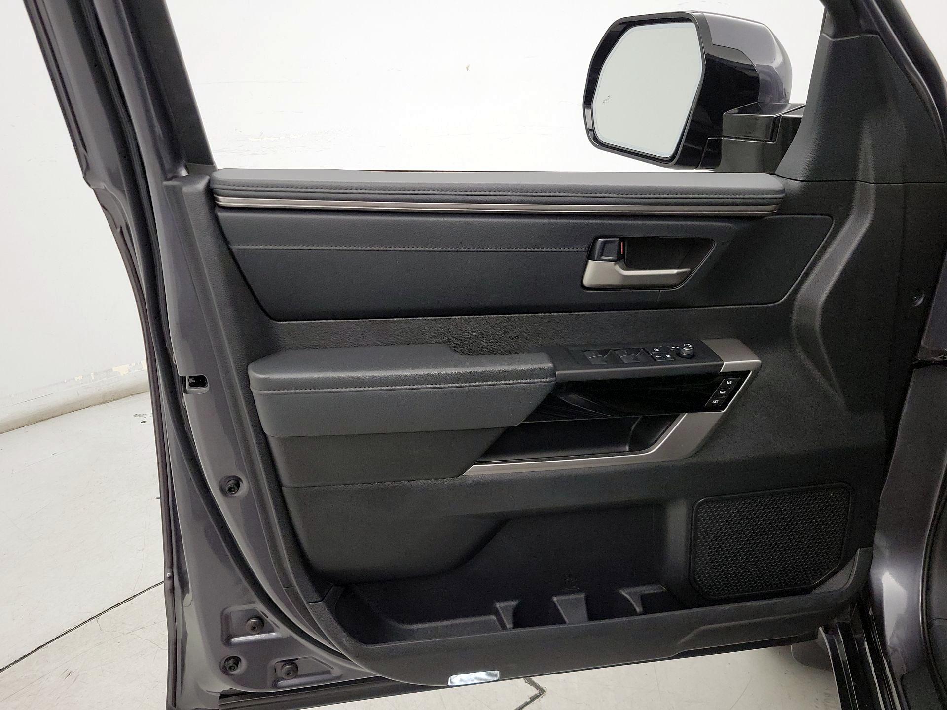 Thumbnail: 2022 Toyota Tundra - 12