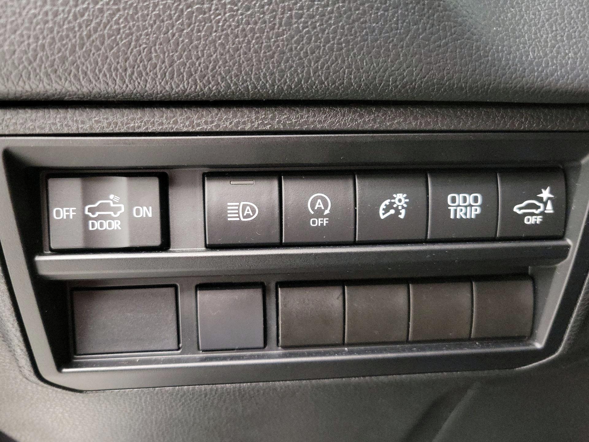 Thumbnail: 2022 Toyota Tundra - 13