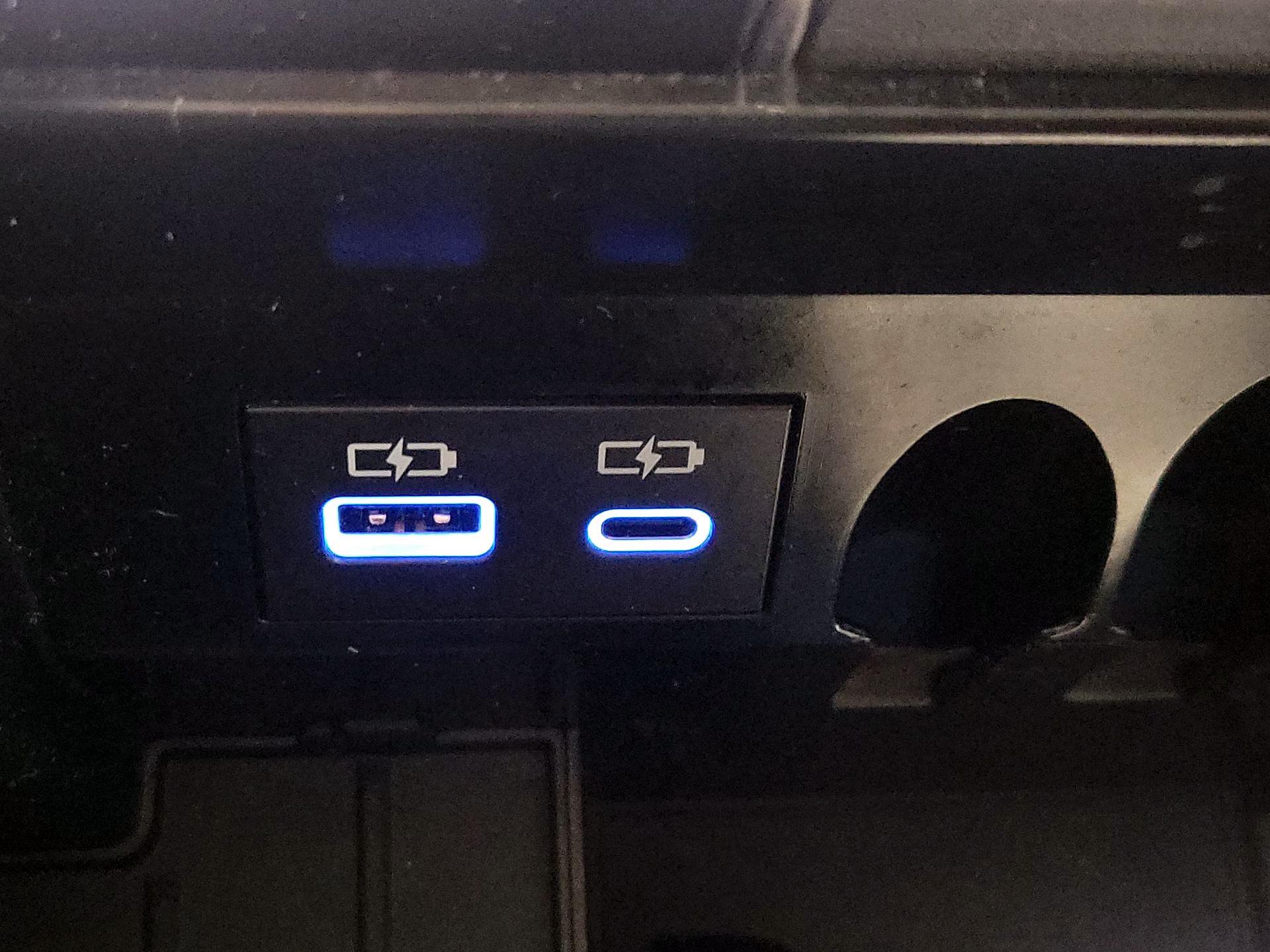 Thumbnail: 2022 Toyota Tundra - 18