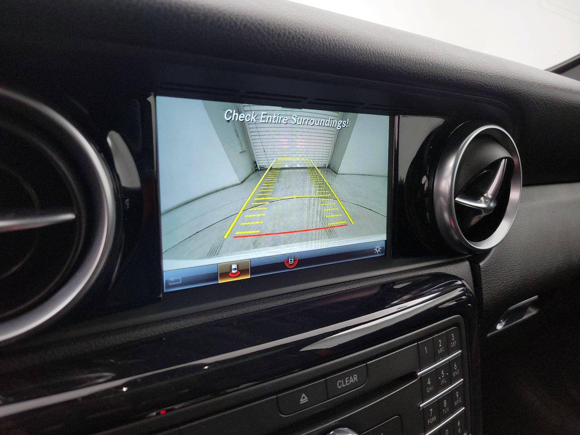 Thumbnail: 2018 Mercedes-Benz SLC - 14