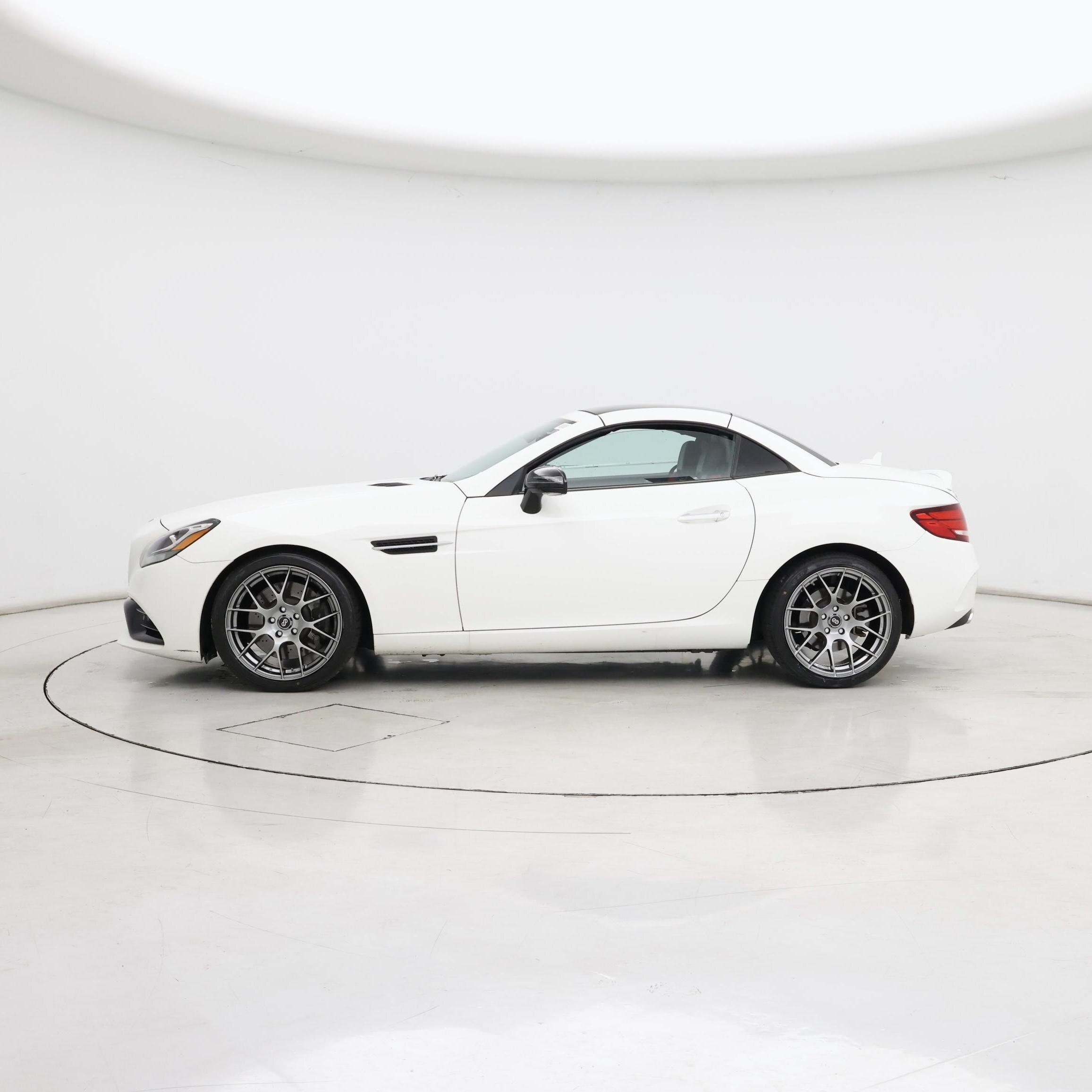 Thumbnail: 2018 Mercedes-Benz SLC - 3