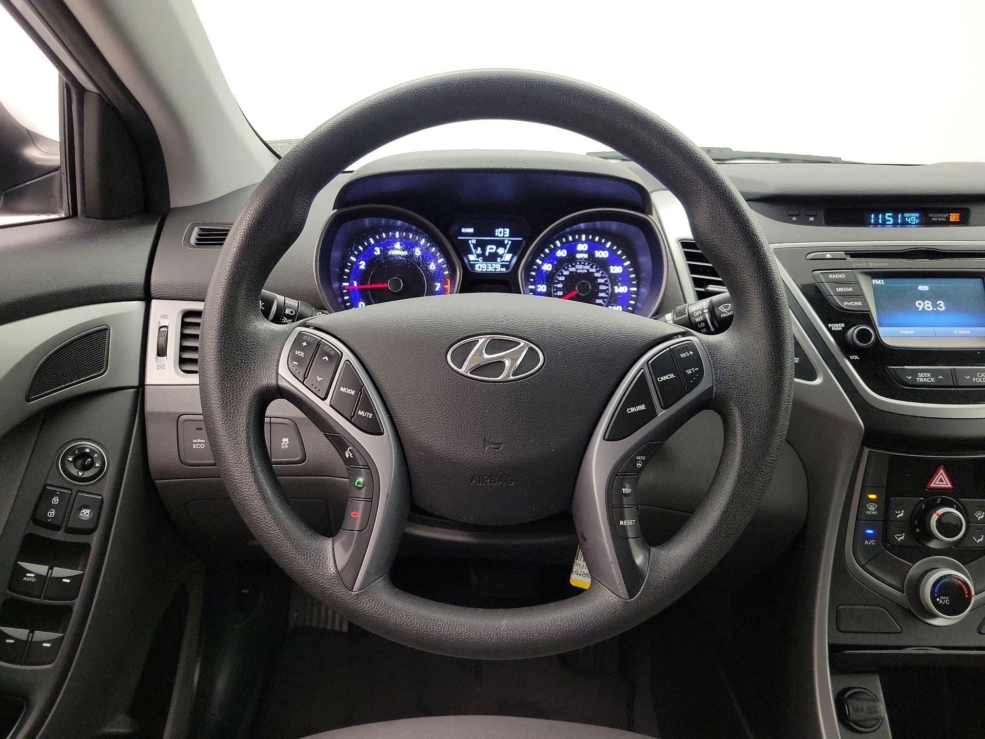 Thumbnail: 2015 Hyundai Elantra - 10