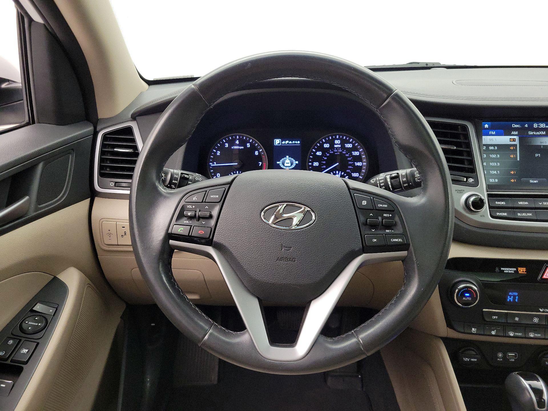 Thumbnail: 2017 Hyundai Tucson - 10