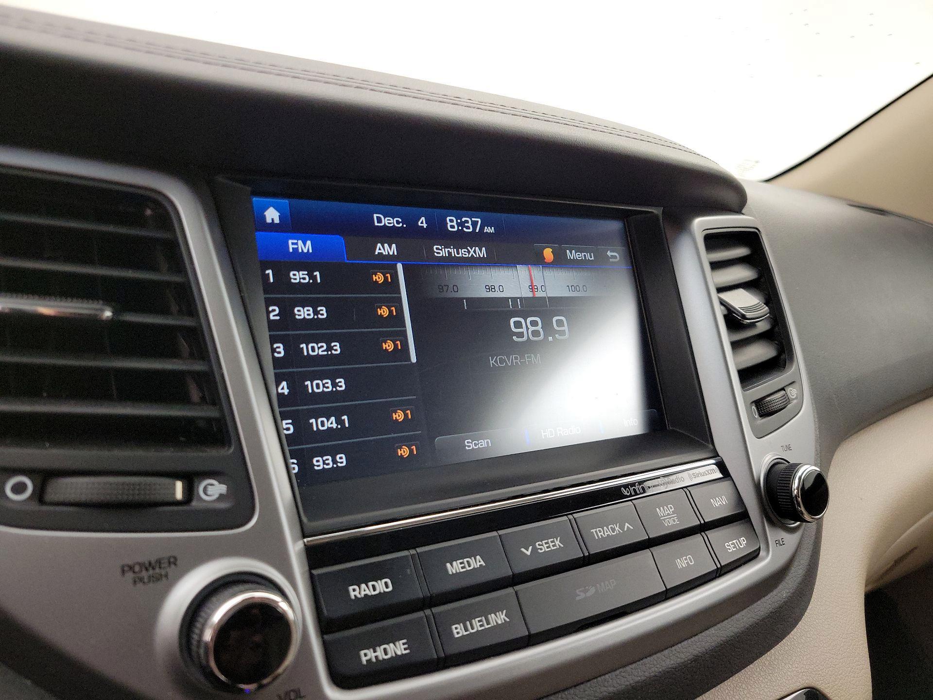 Thumbnail: 2017 Hyundai Tucson - 16