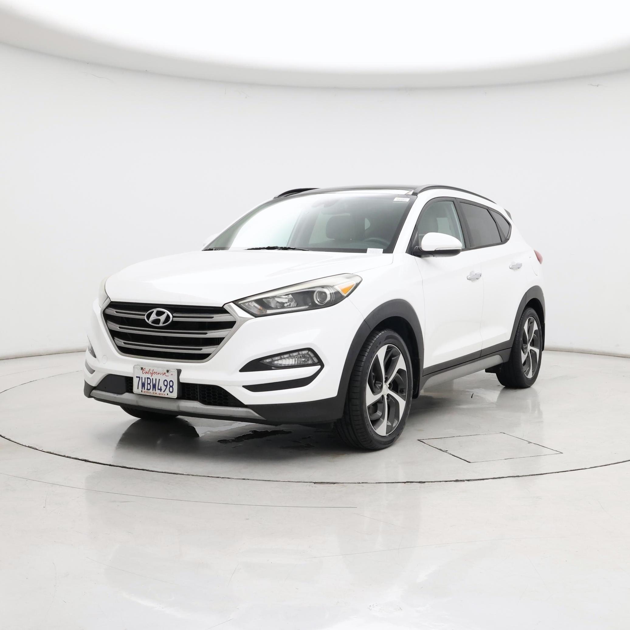 Thumbnail: 2017 Hyundai Tucson - 4
