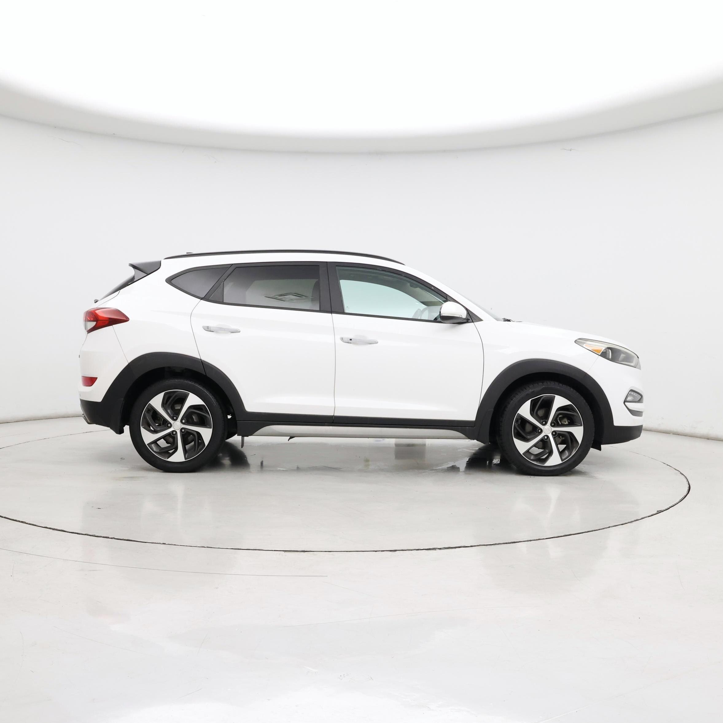 Thumbnail: 2017 Hyundai Tucson - 7