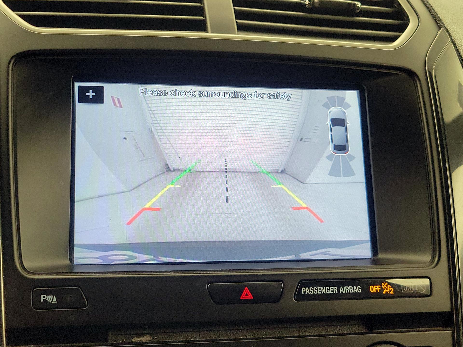 Thumbnail: 2018 Ford Explorer - 15