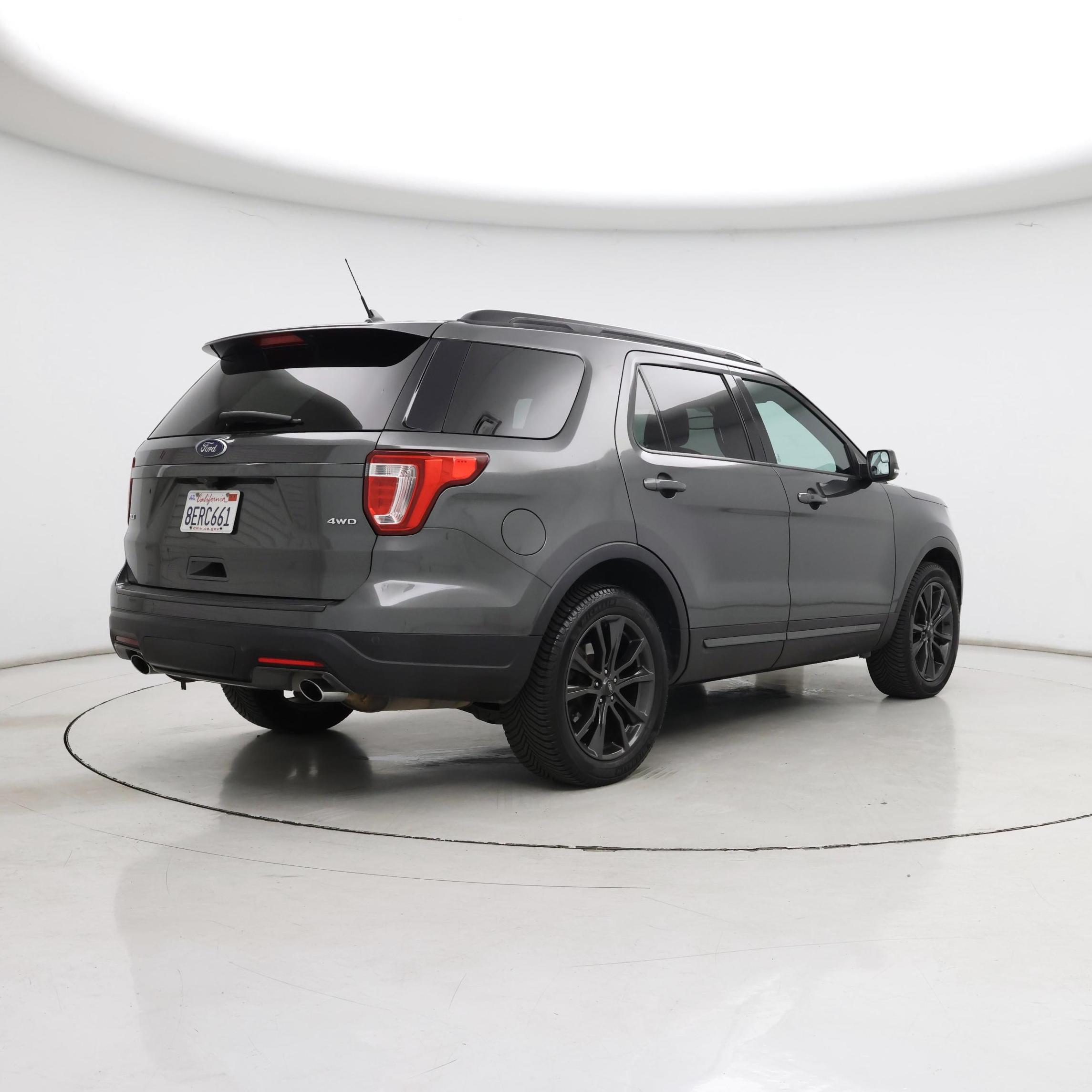 Thumbnail: 2018 Ford Explorer - 8