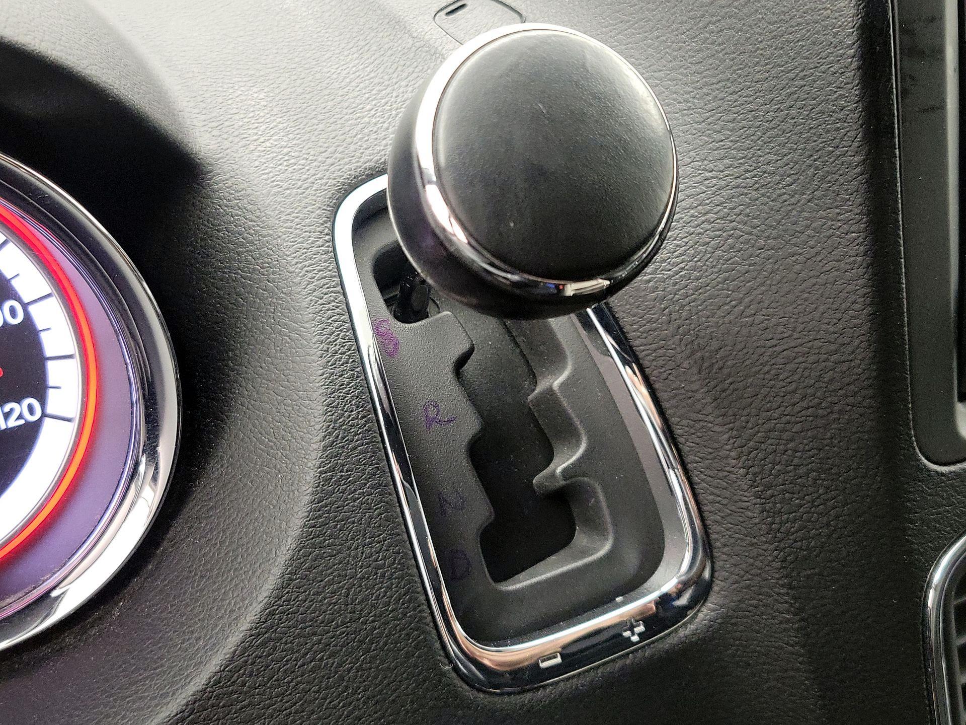 Thumbnail: 2019 Dodge Grand Caravan - 17