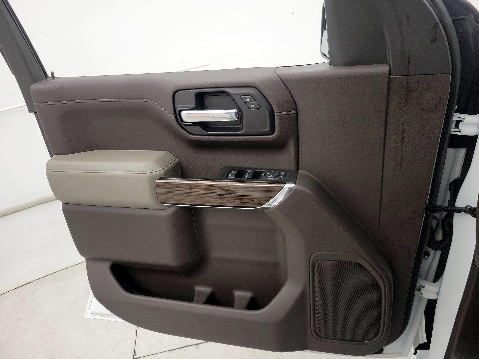 Thumbnail: 2021 Chevrolet Silverado 1500 - 12