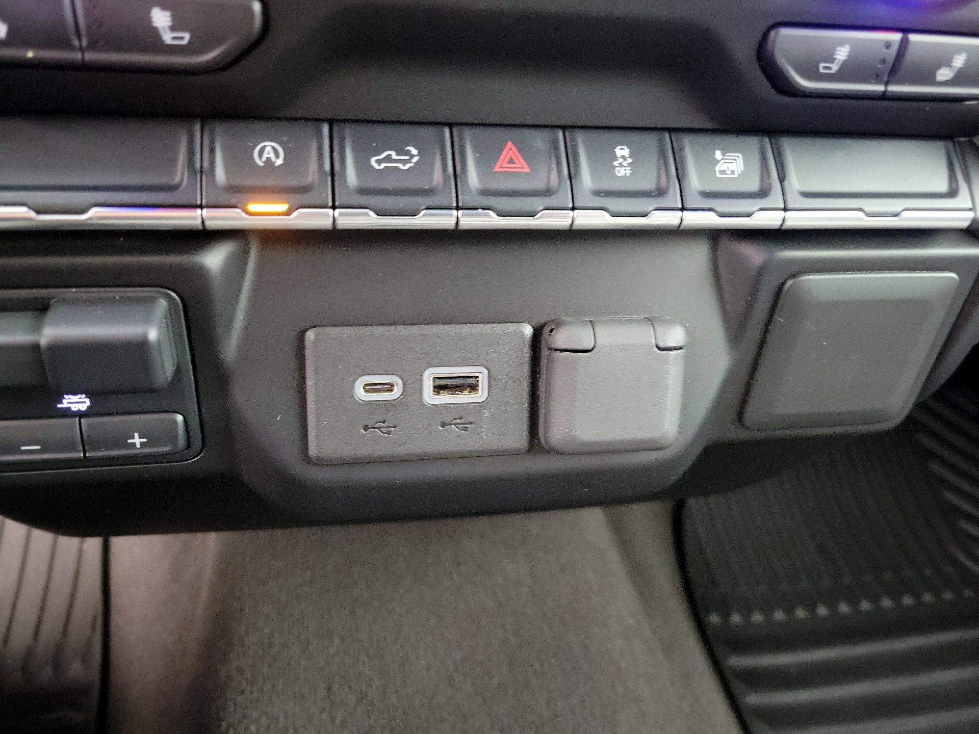 Thumbnail: 2021 Chevrolet Silverado 1500 - 18