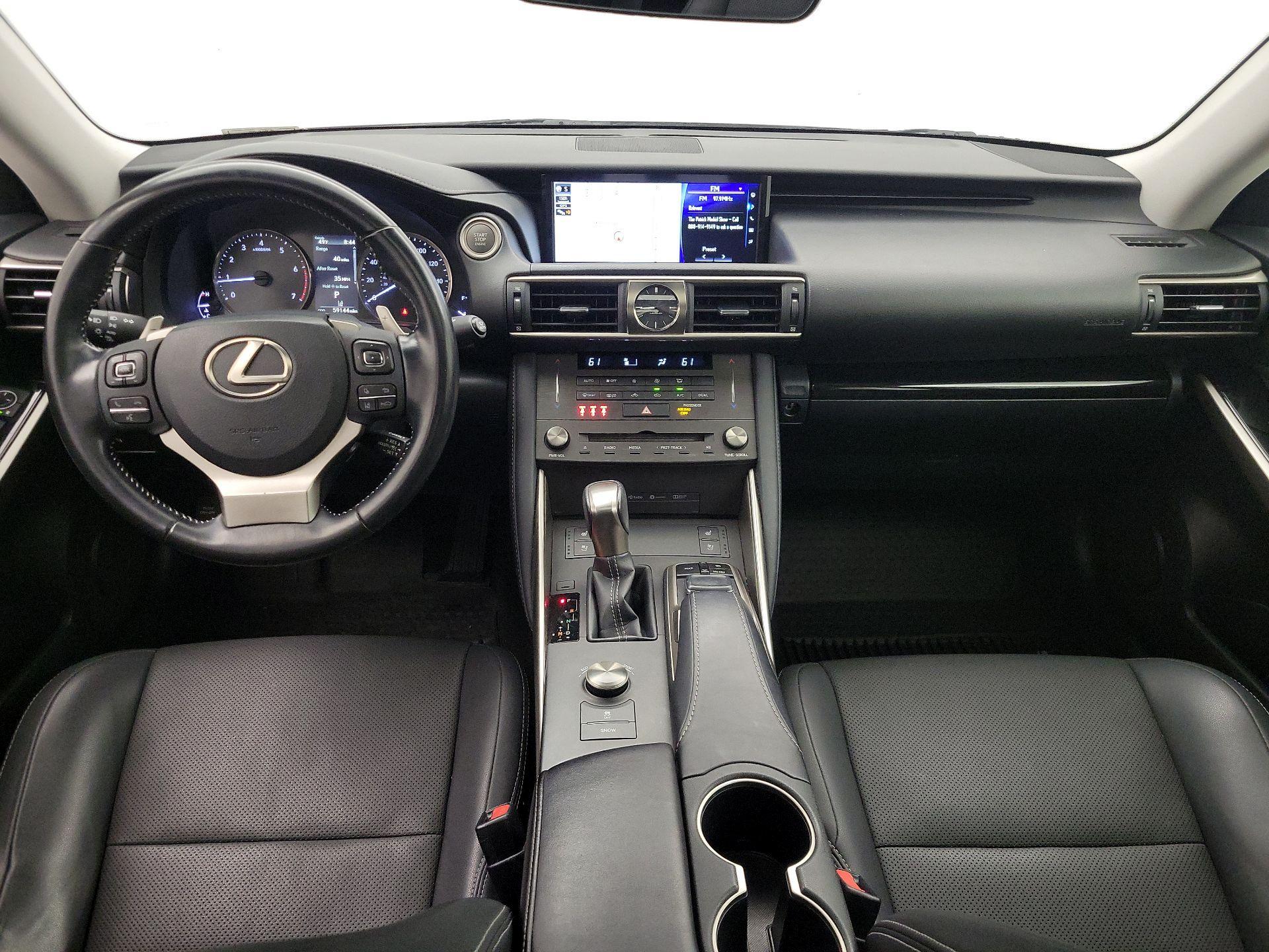 Thumbnail: 2020 Lexus IS - 9