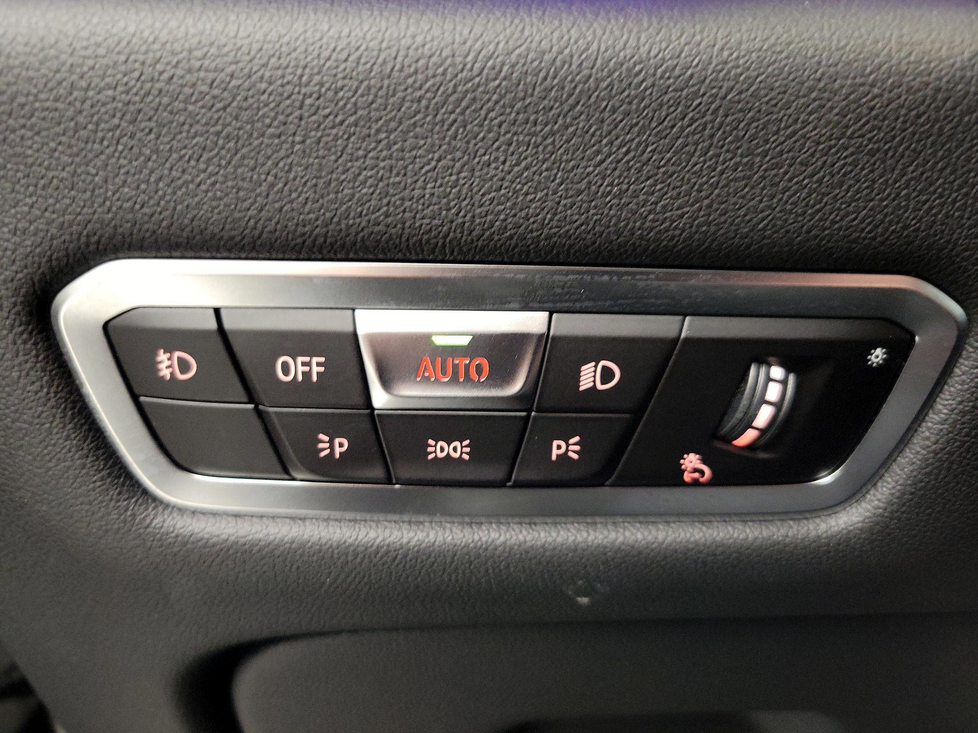 Thumbnail: 2021 BMW X5 - 13