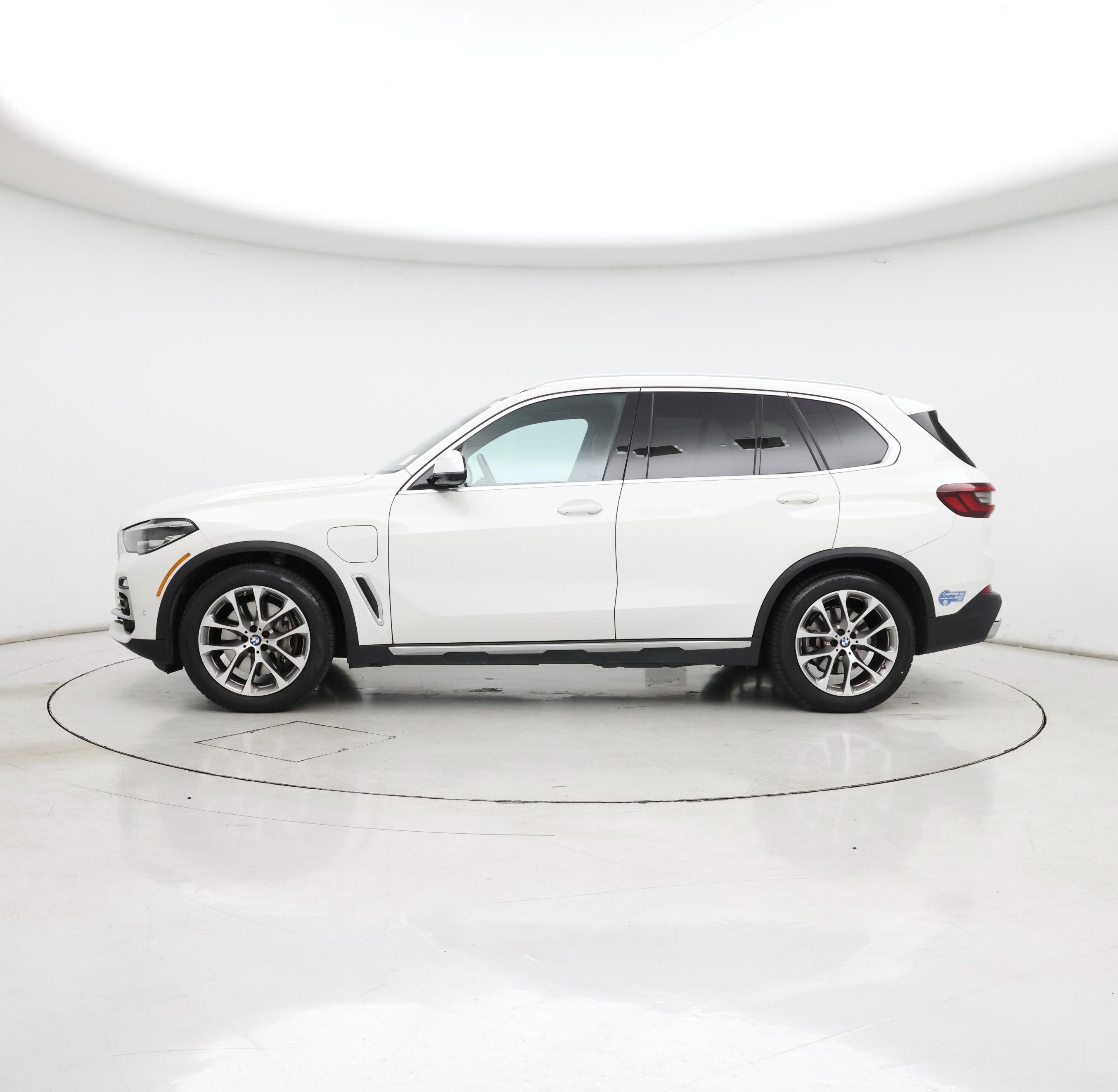 Thumbnail: 2021 BMW X5 - 3