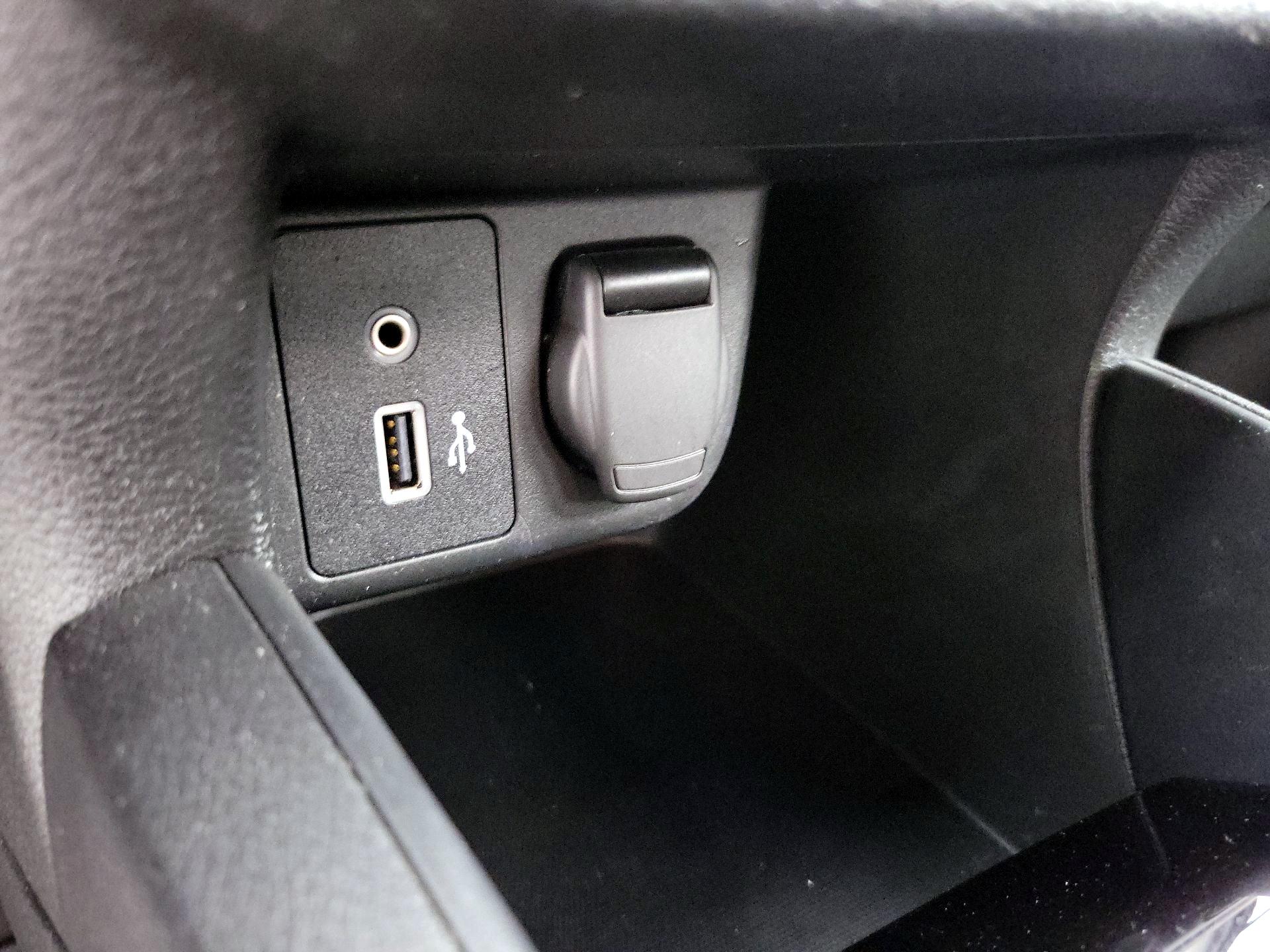 Thumbnail: 2022 Nissan Versa - 17