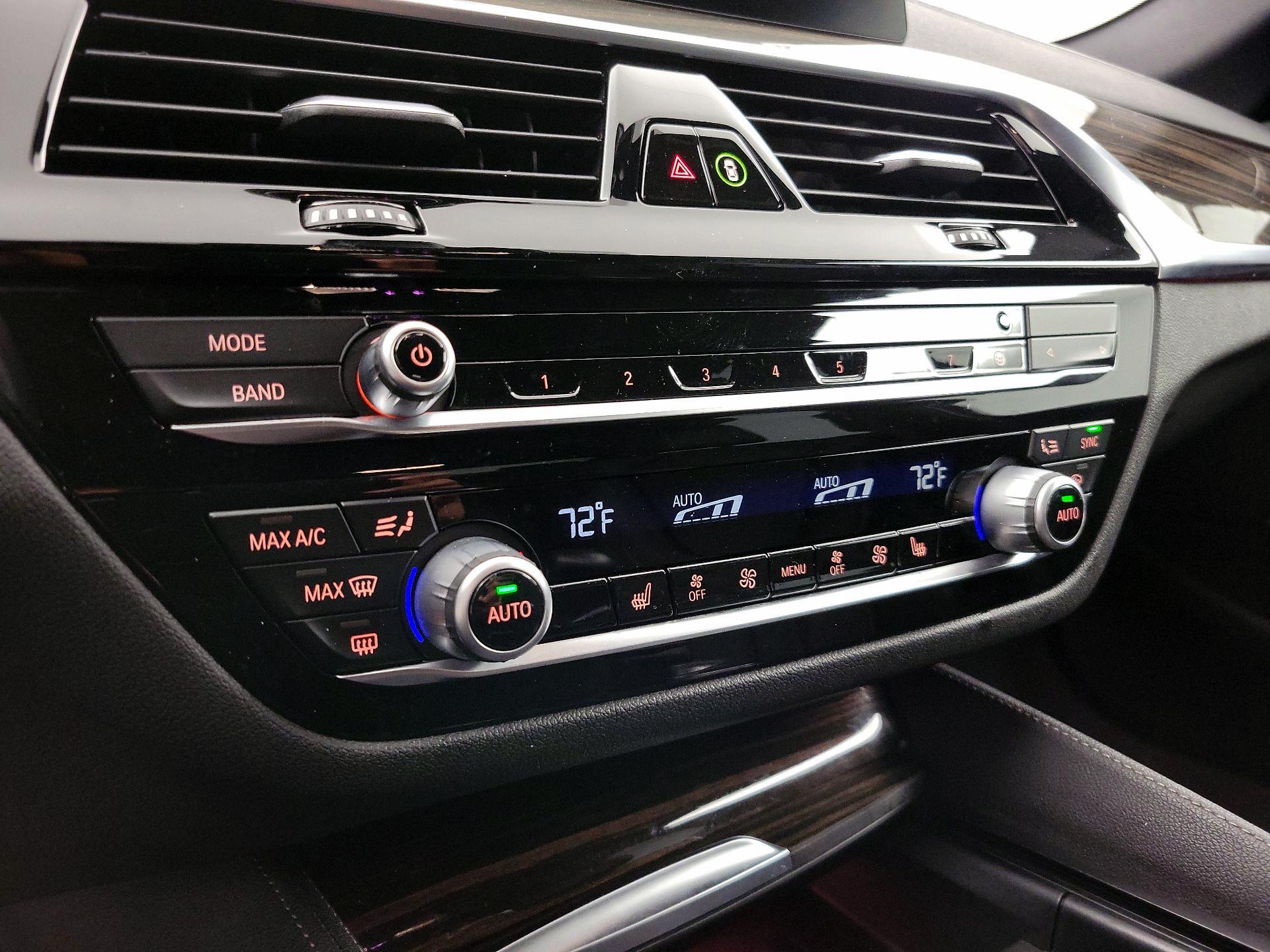 Thumbnail: 2020 BMW 5 Series - 17