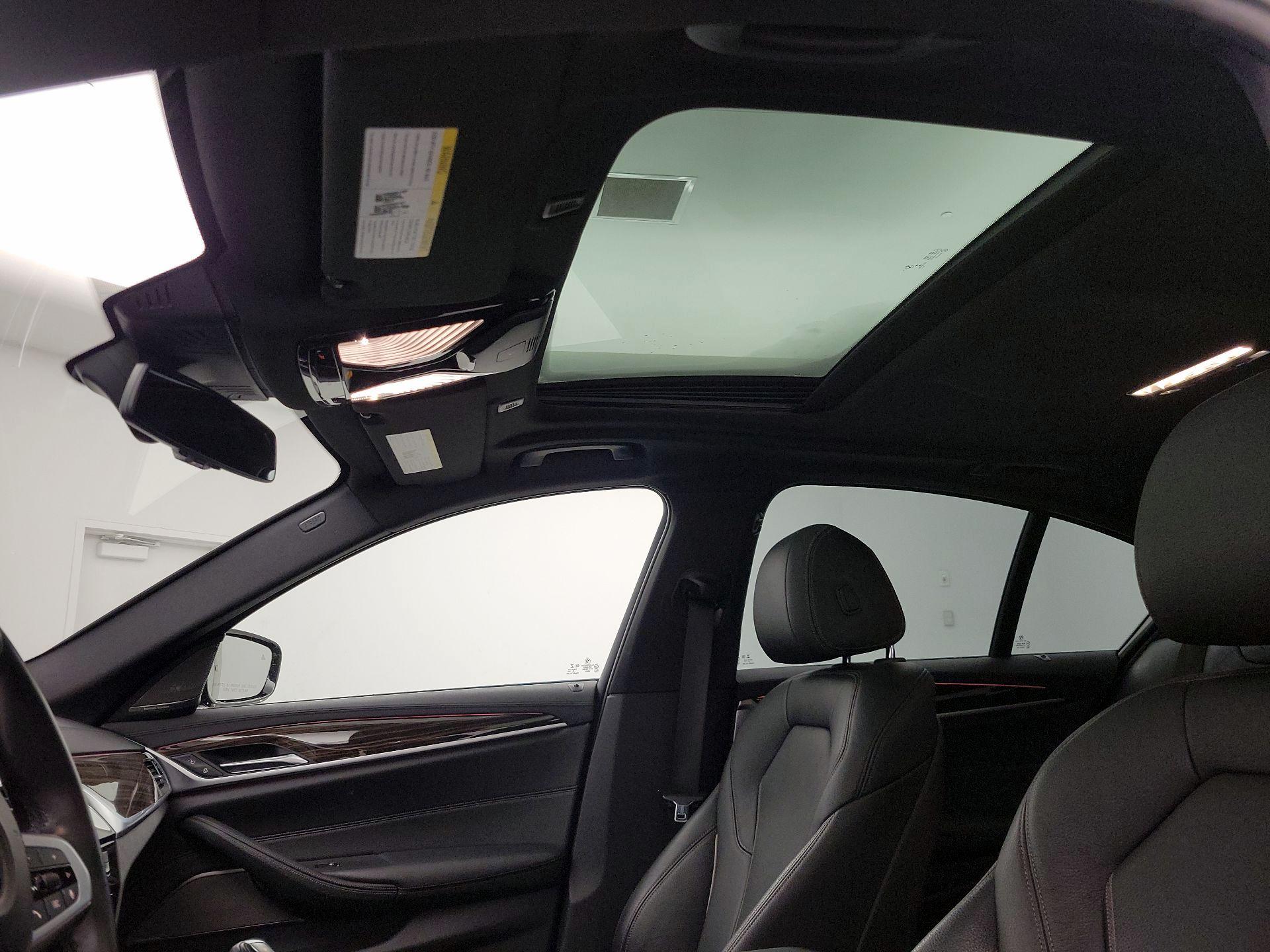 Thumbnail: 2020 BMW 5 Series - 20