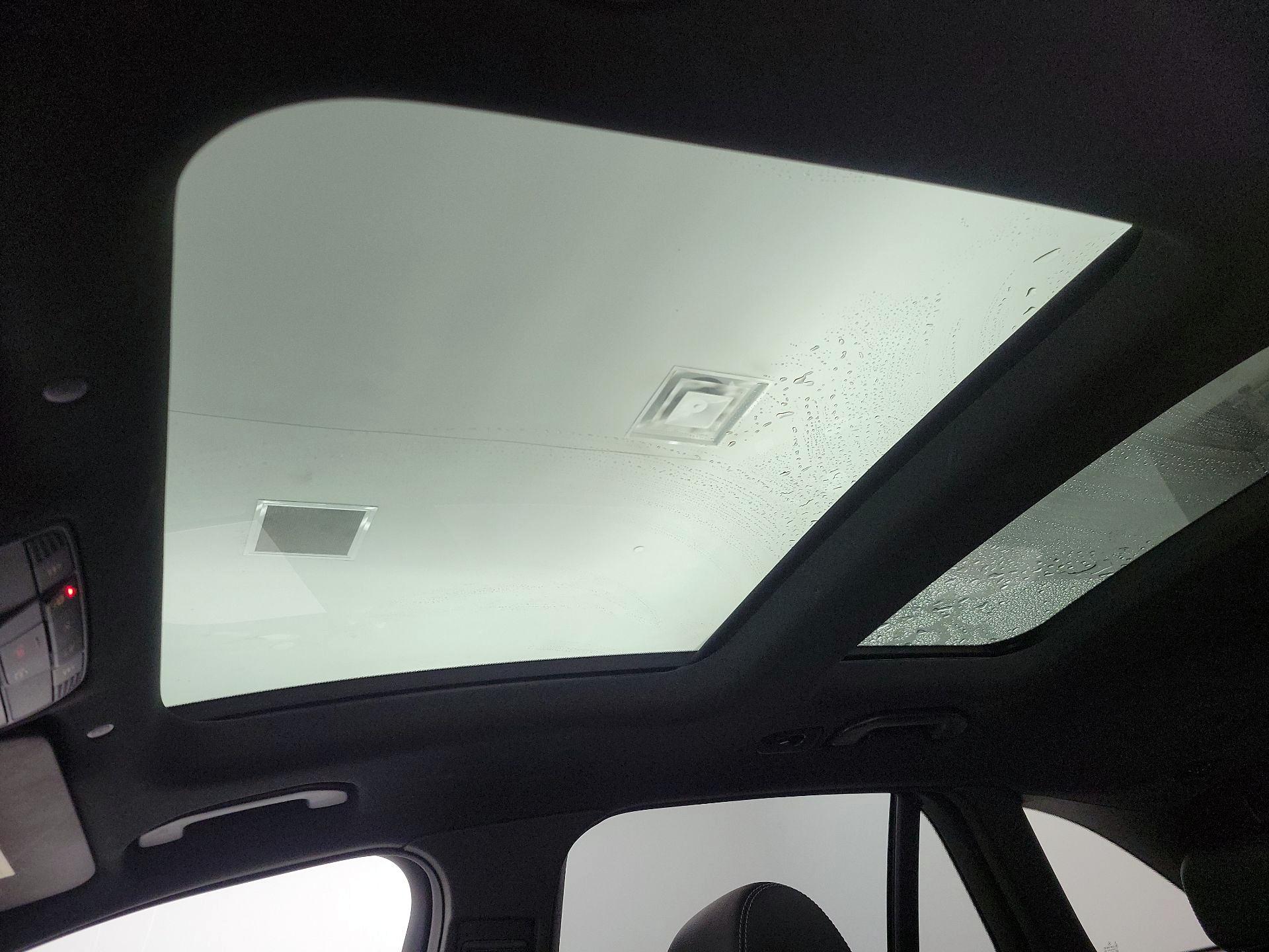 Thumbnail: 2021 Mercedes-Benz GLC - 19