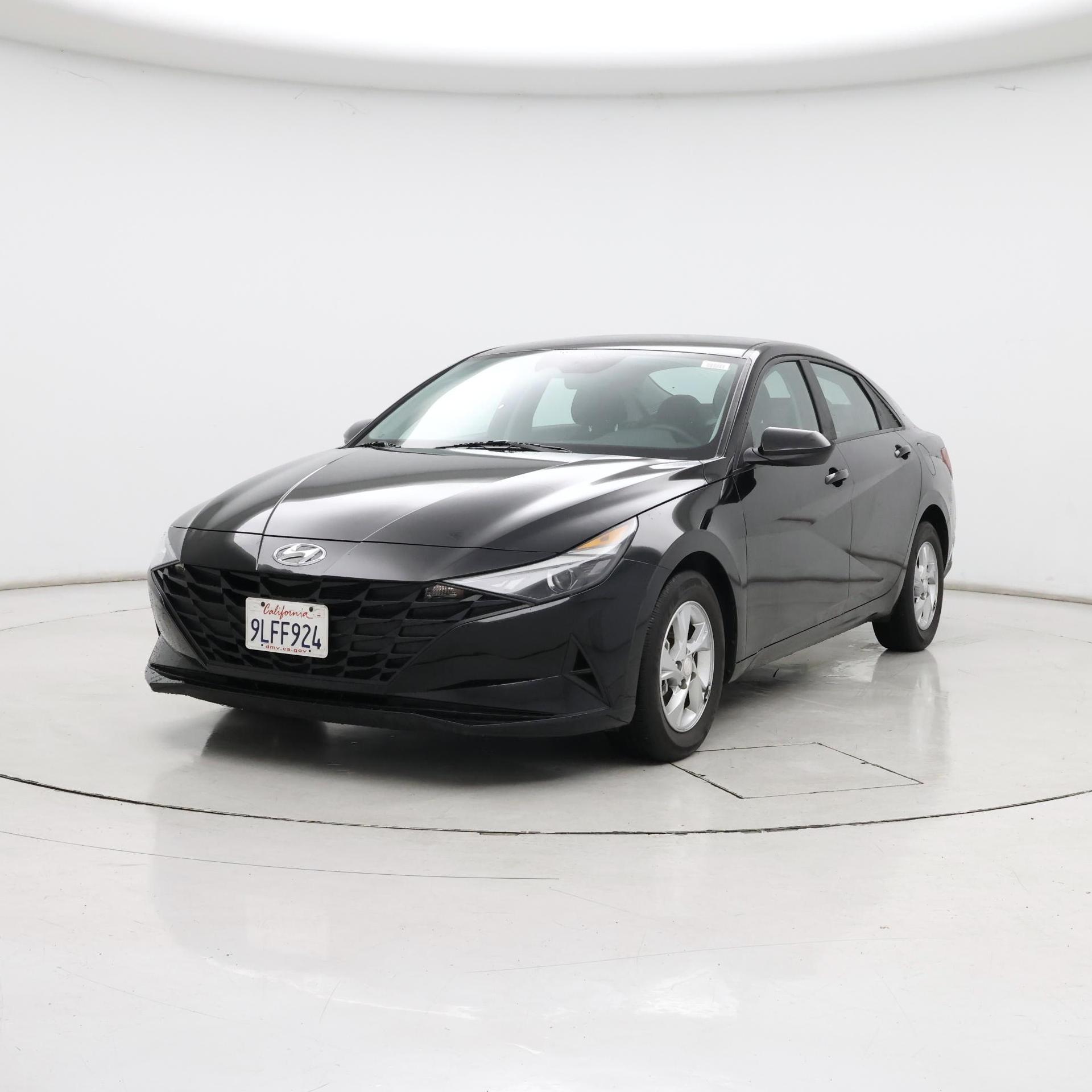 Thumbnail: 2023 Hyundai Elantra - 4