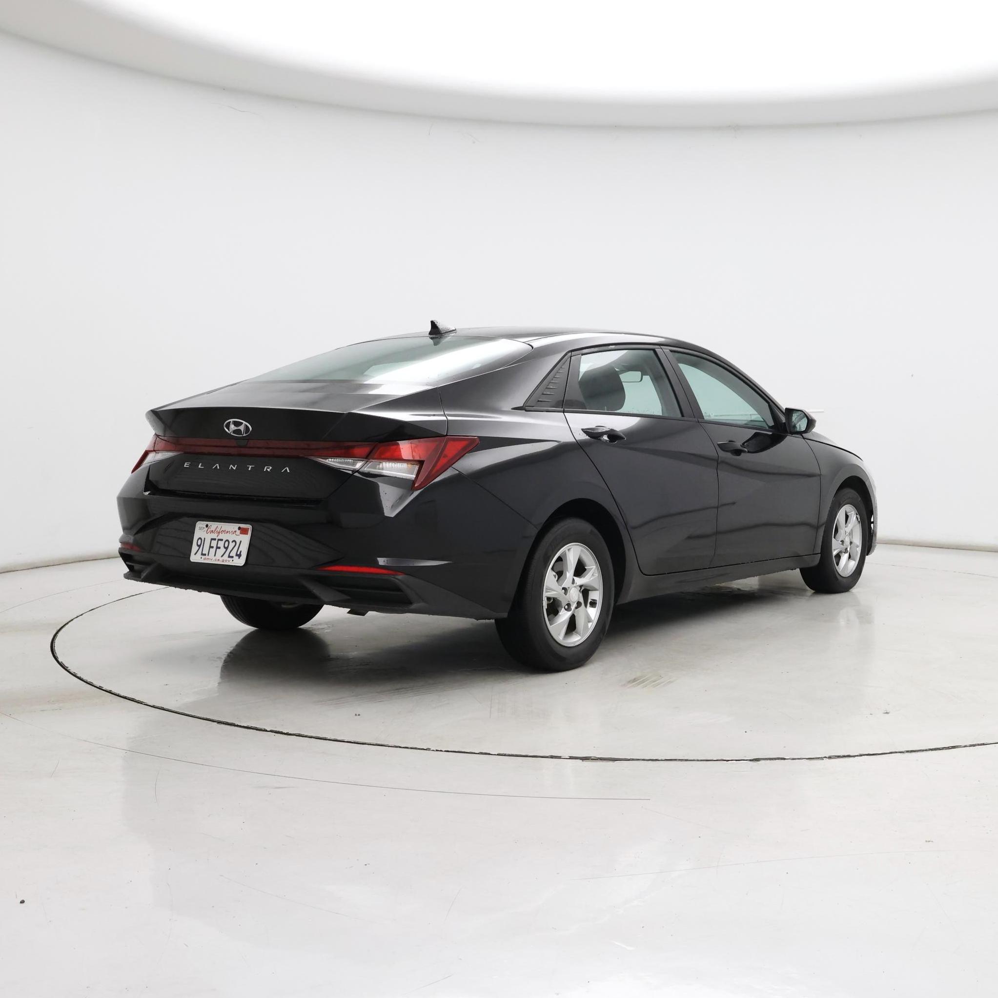 Thumbnail: 2023 Hyundai Elantra - 8