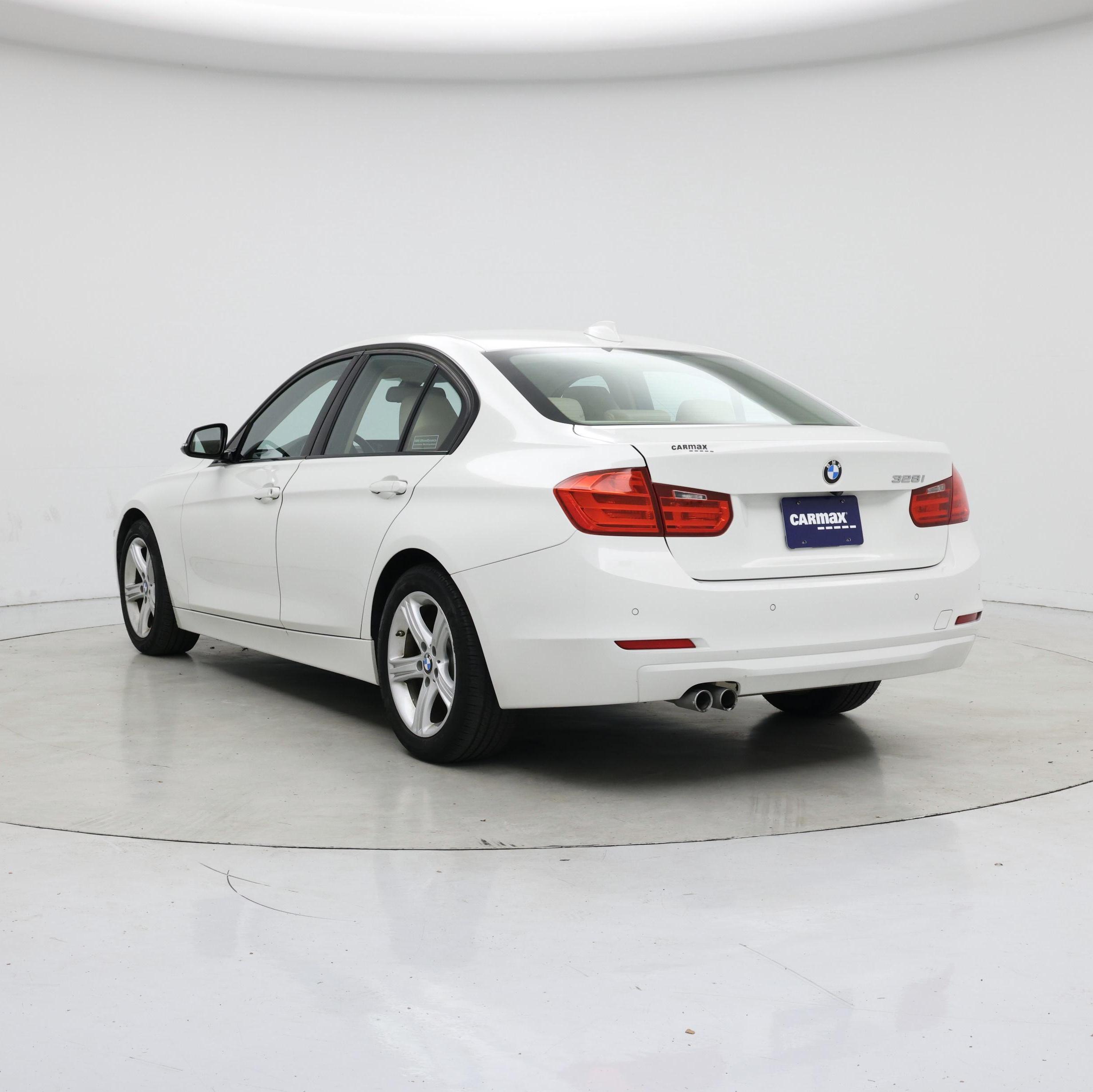 Thumbnail: 2015 BMW 3 Series - 2