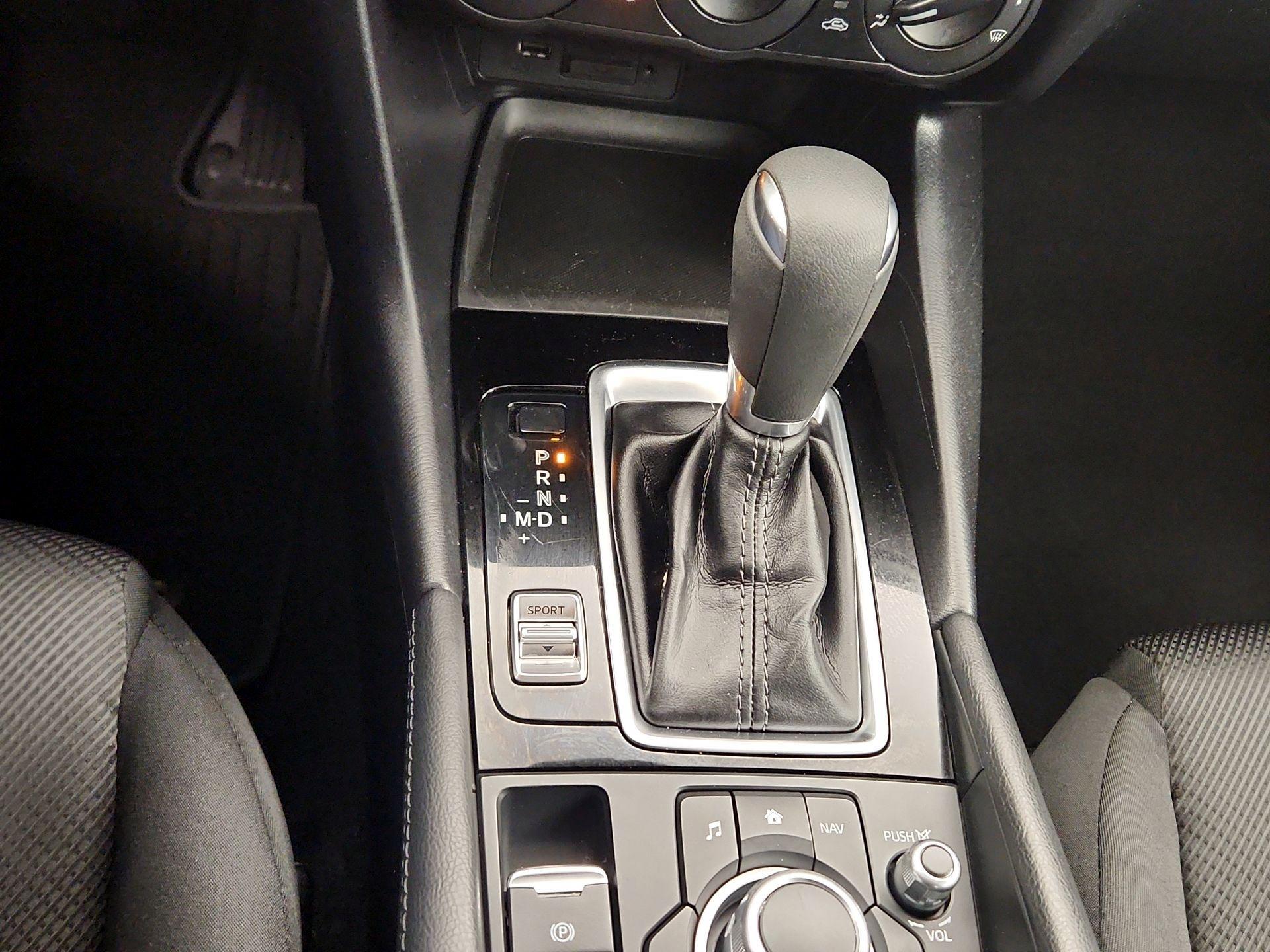 Thumbnail: 2018 Mazda Mazda3 - 17