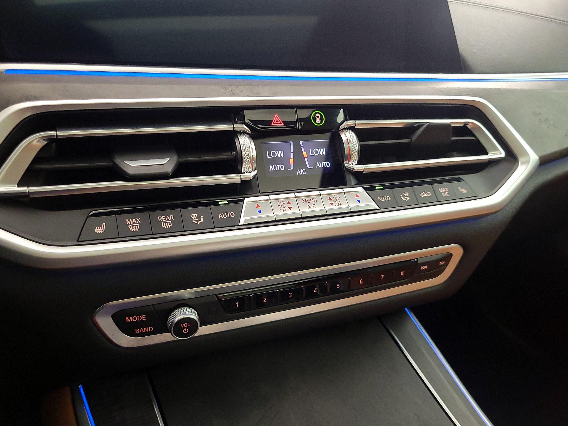 Thumbnail: 2022 BMW X5 - 17