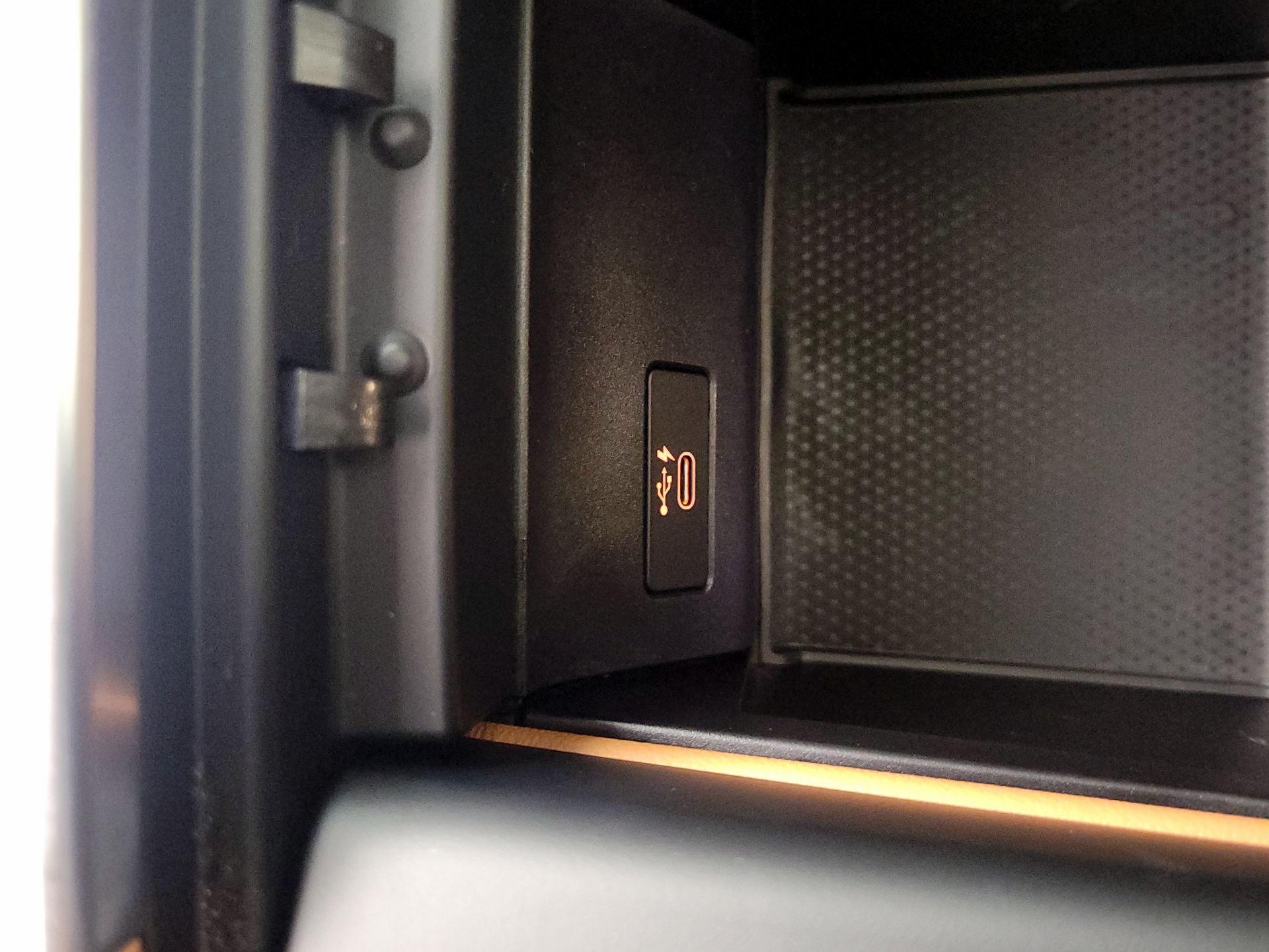 Thumbnail: 2022 BMW X5 - 19